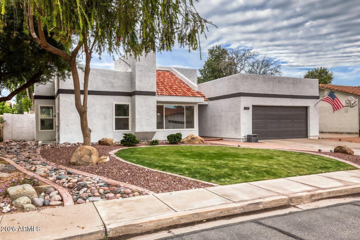 490 E San Angelo Ave — photo 1