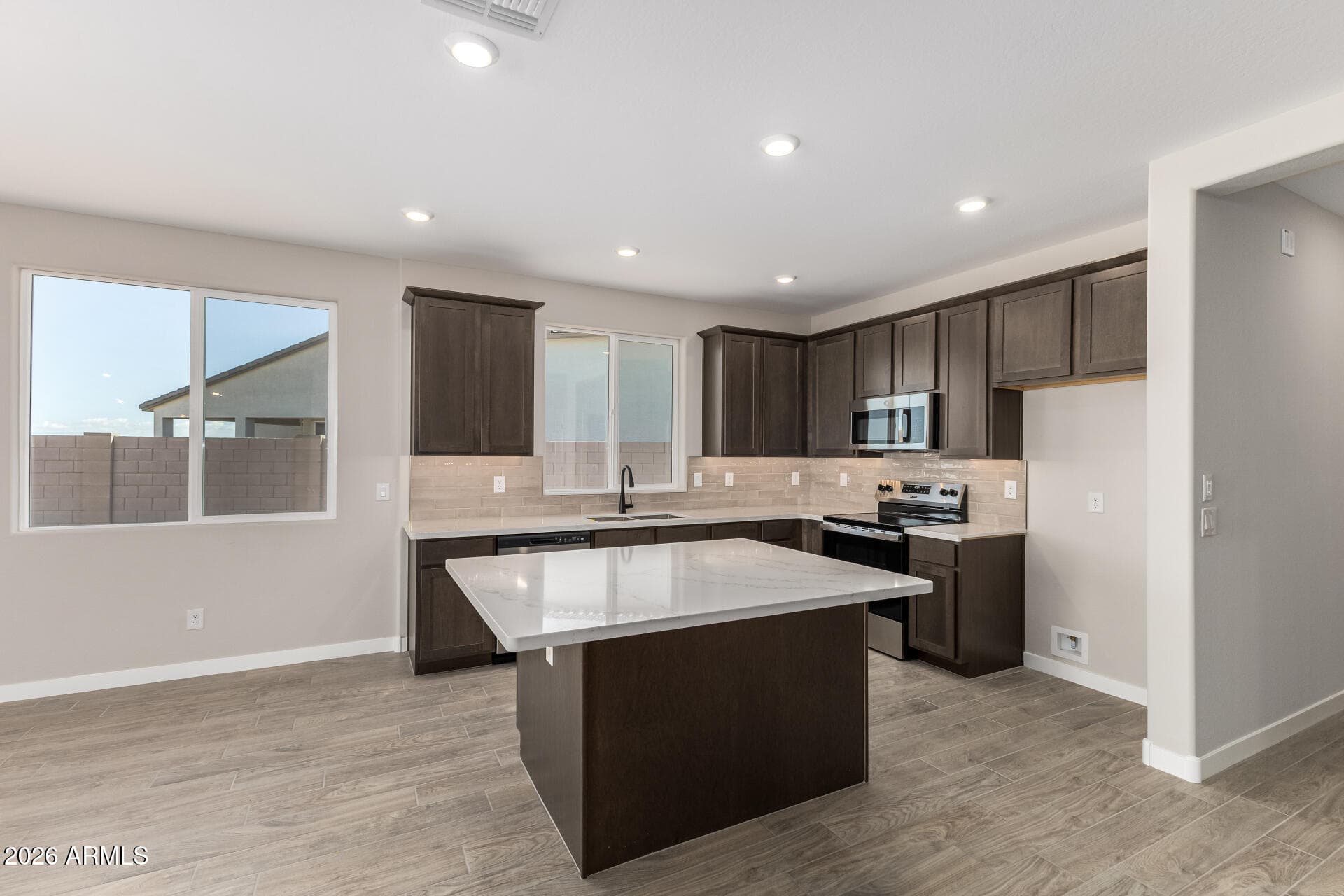 1277 E Ridgerock Loop — photo 2
