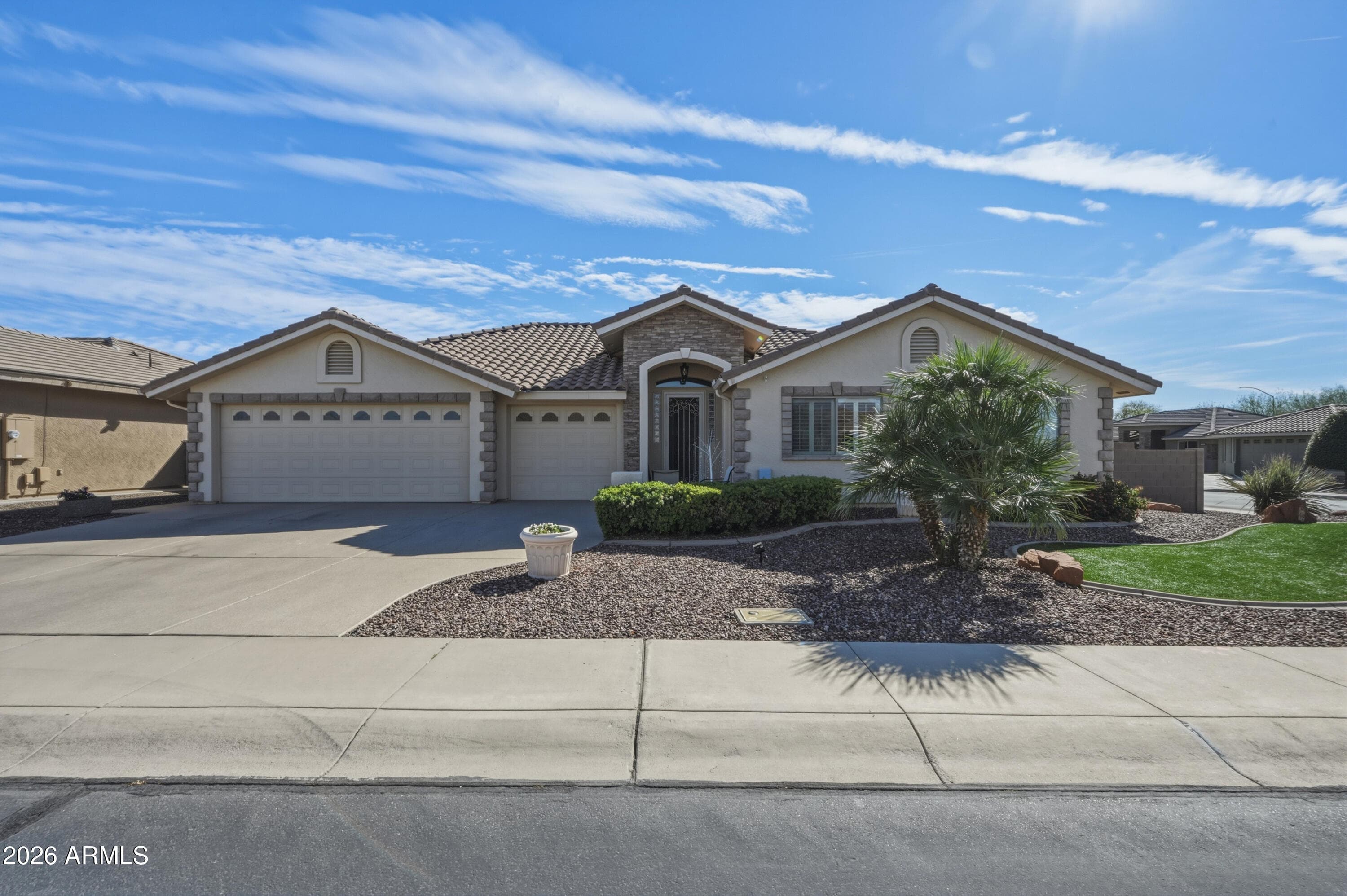 10829 E Olla Ave — photo 1