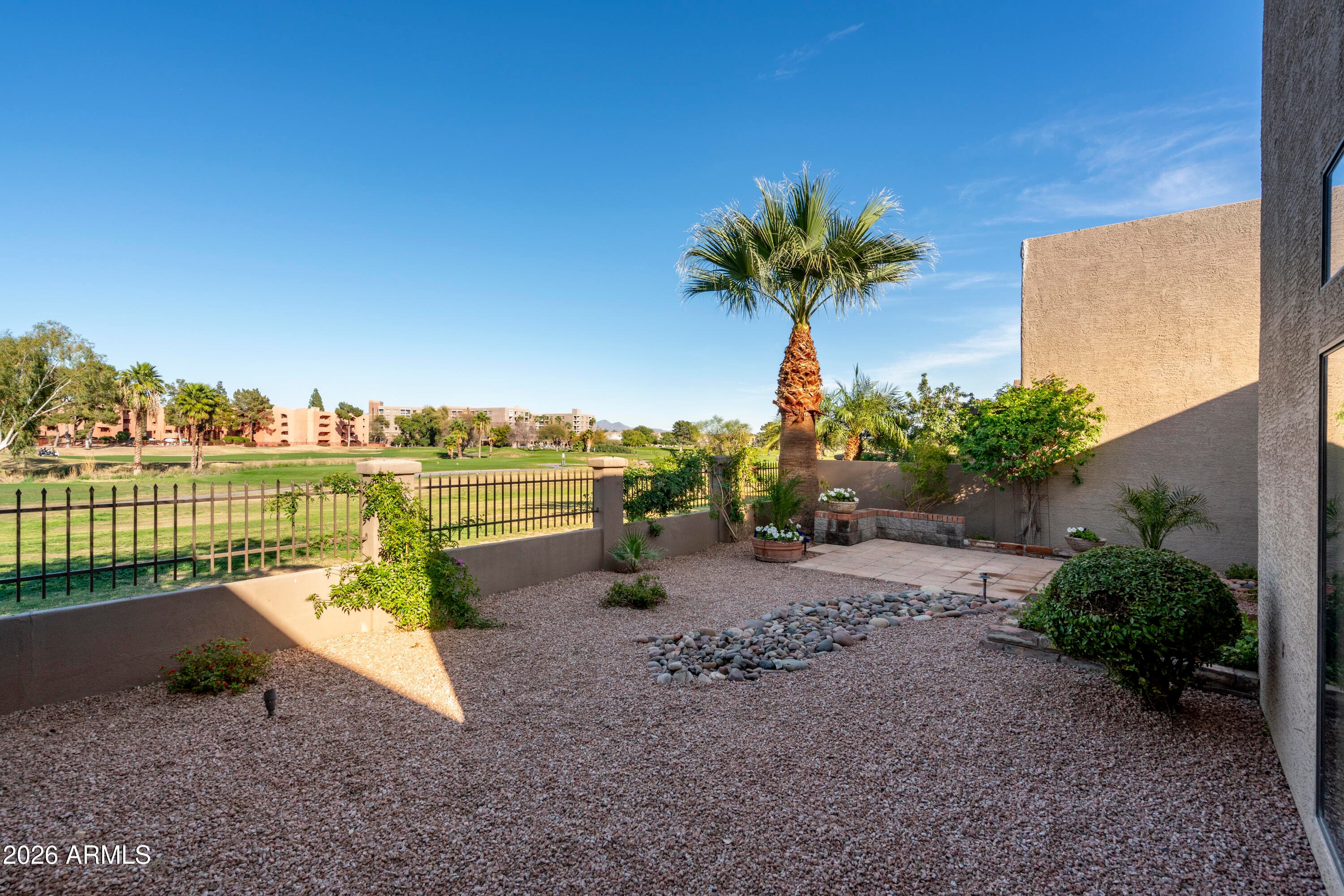 4128 E PARADISE DR - Photo 3