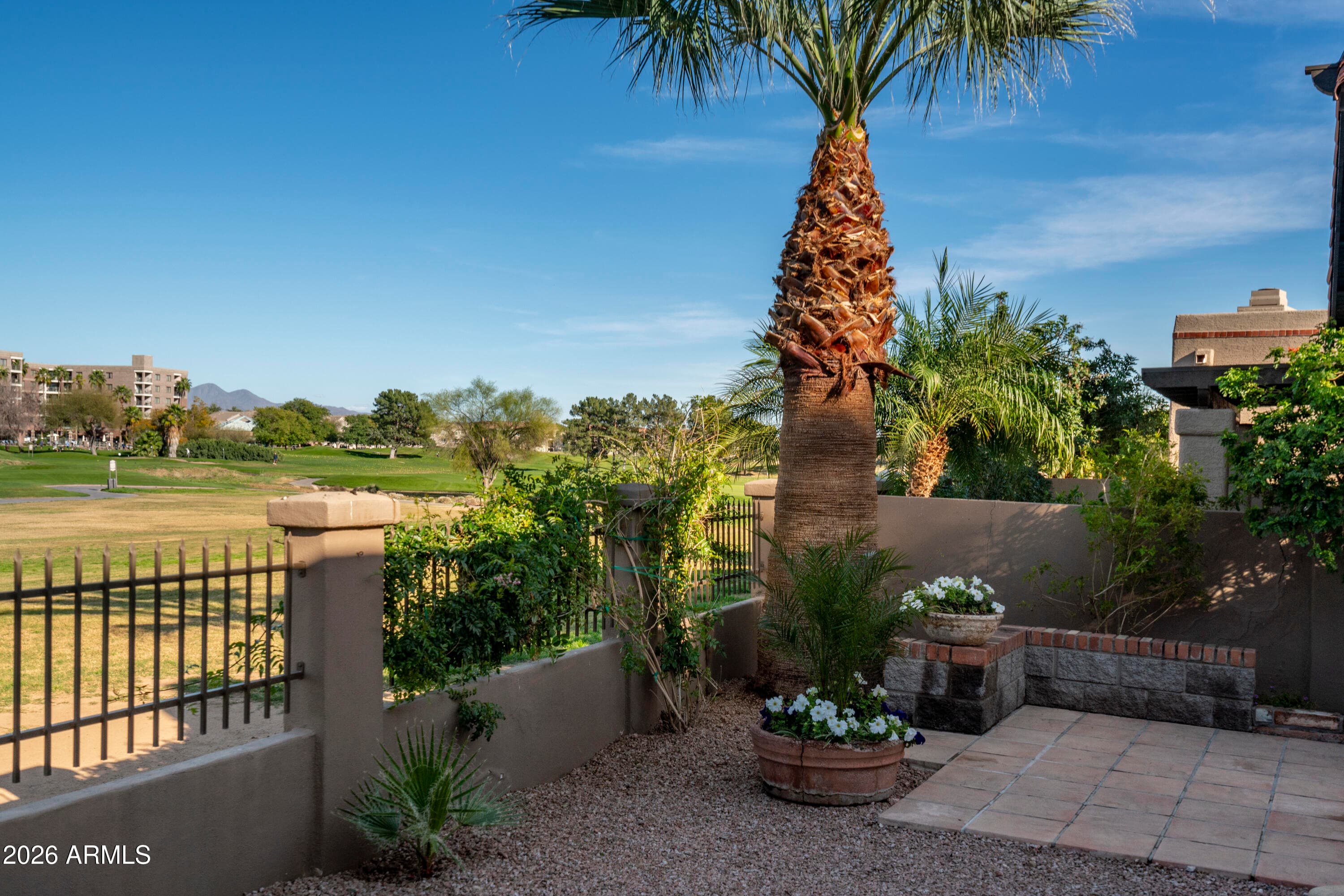 4128 E PARADISE DR - Photo 4