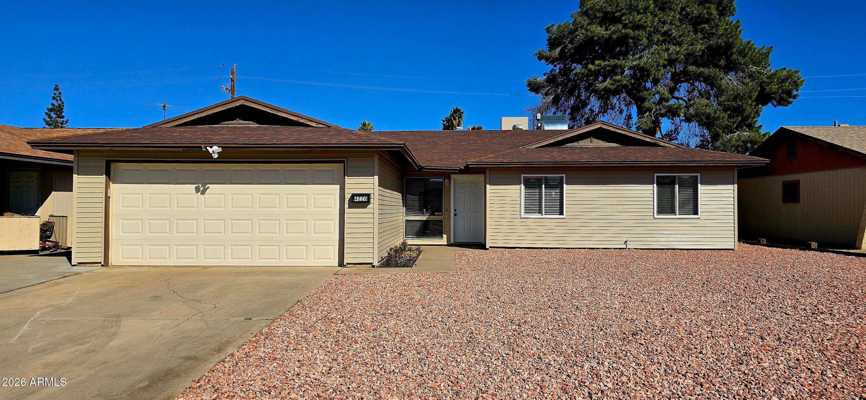 4220 W Palo Verde Dr — photo 1