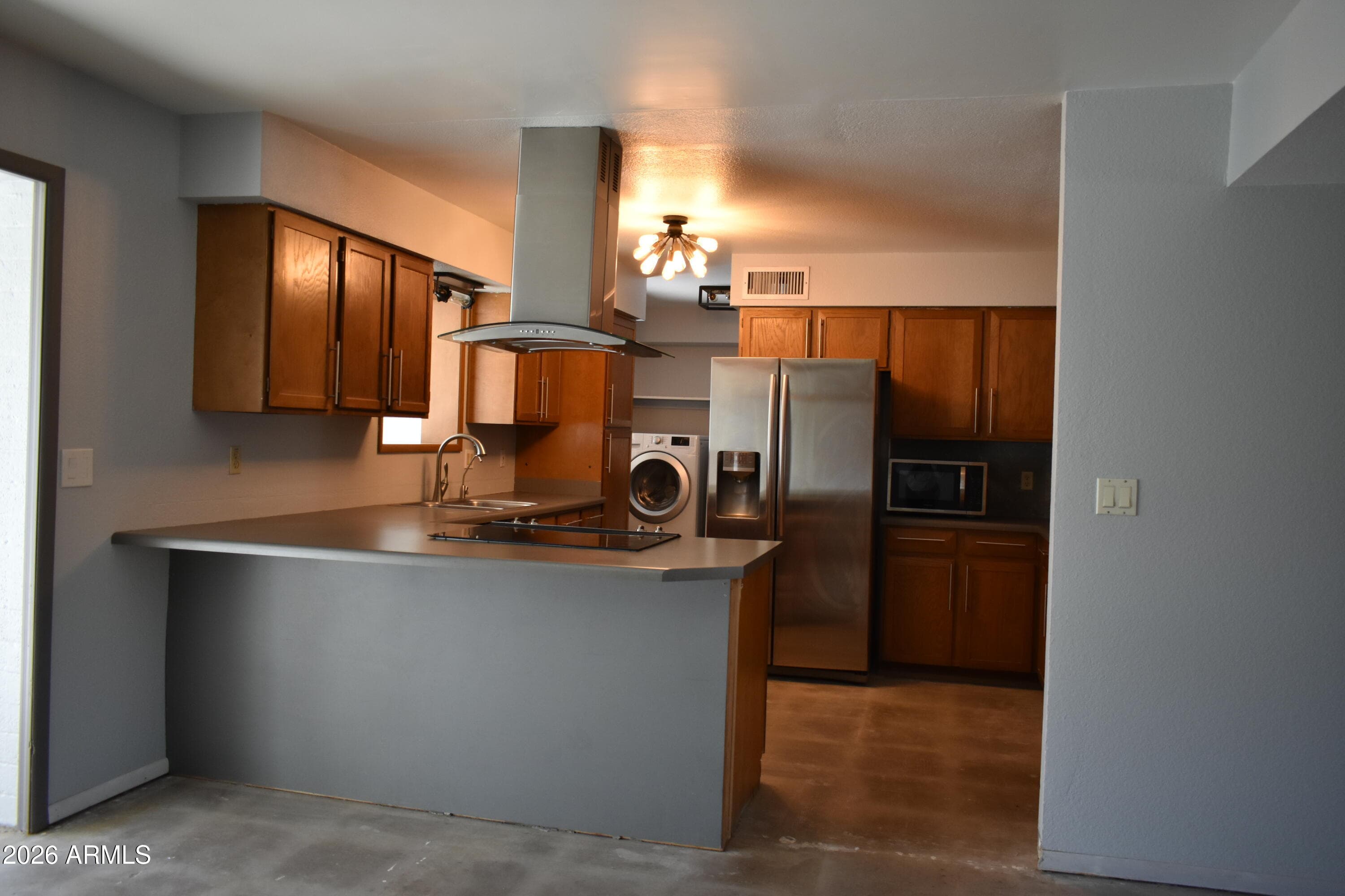 701 S Clearview Ave — photo 2