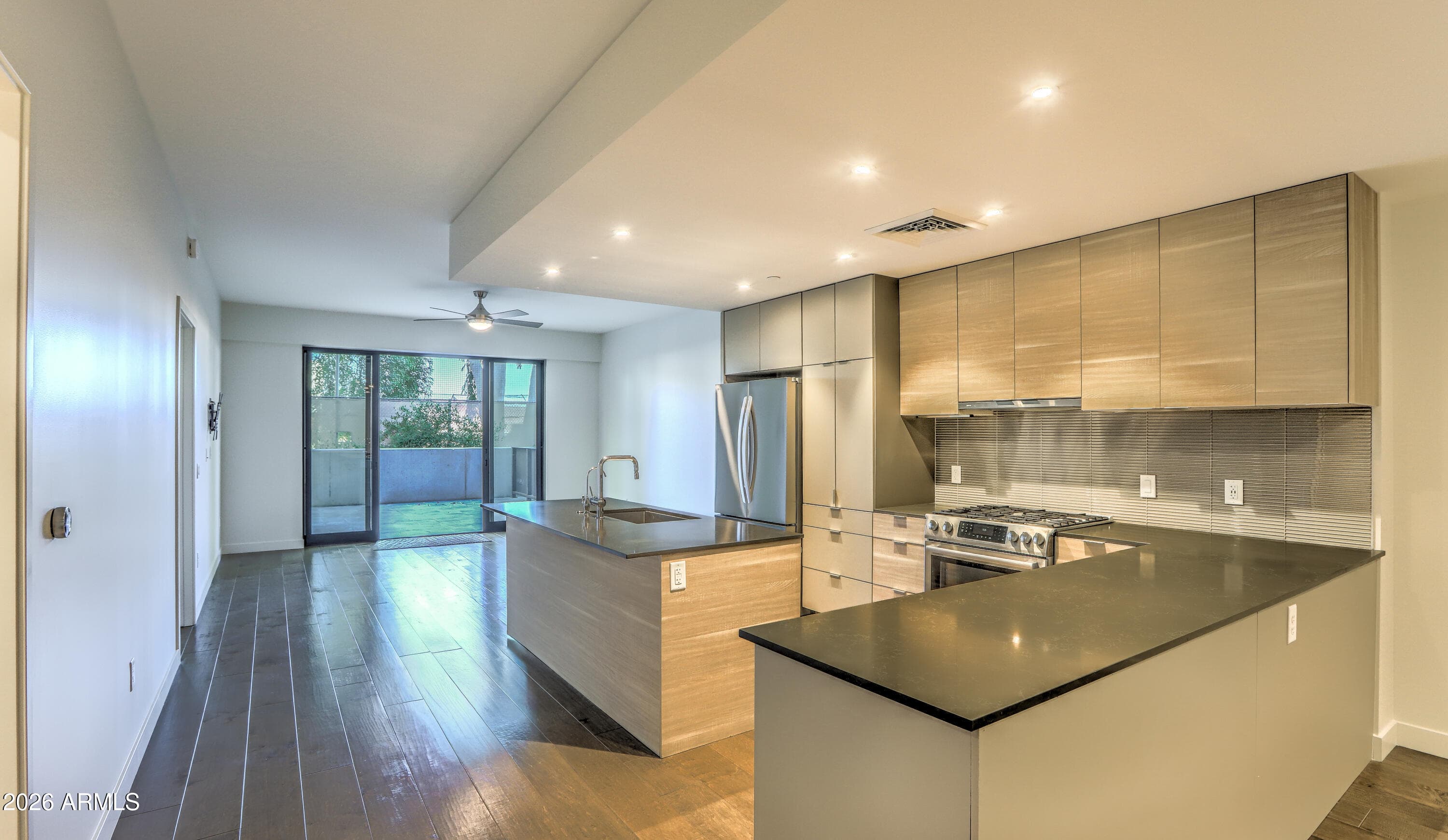 2300 E Campbell Ave 121 — photo 1