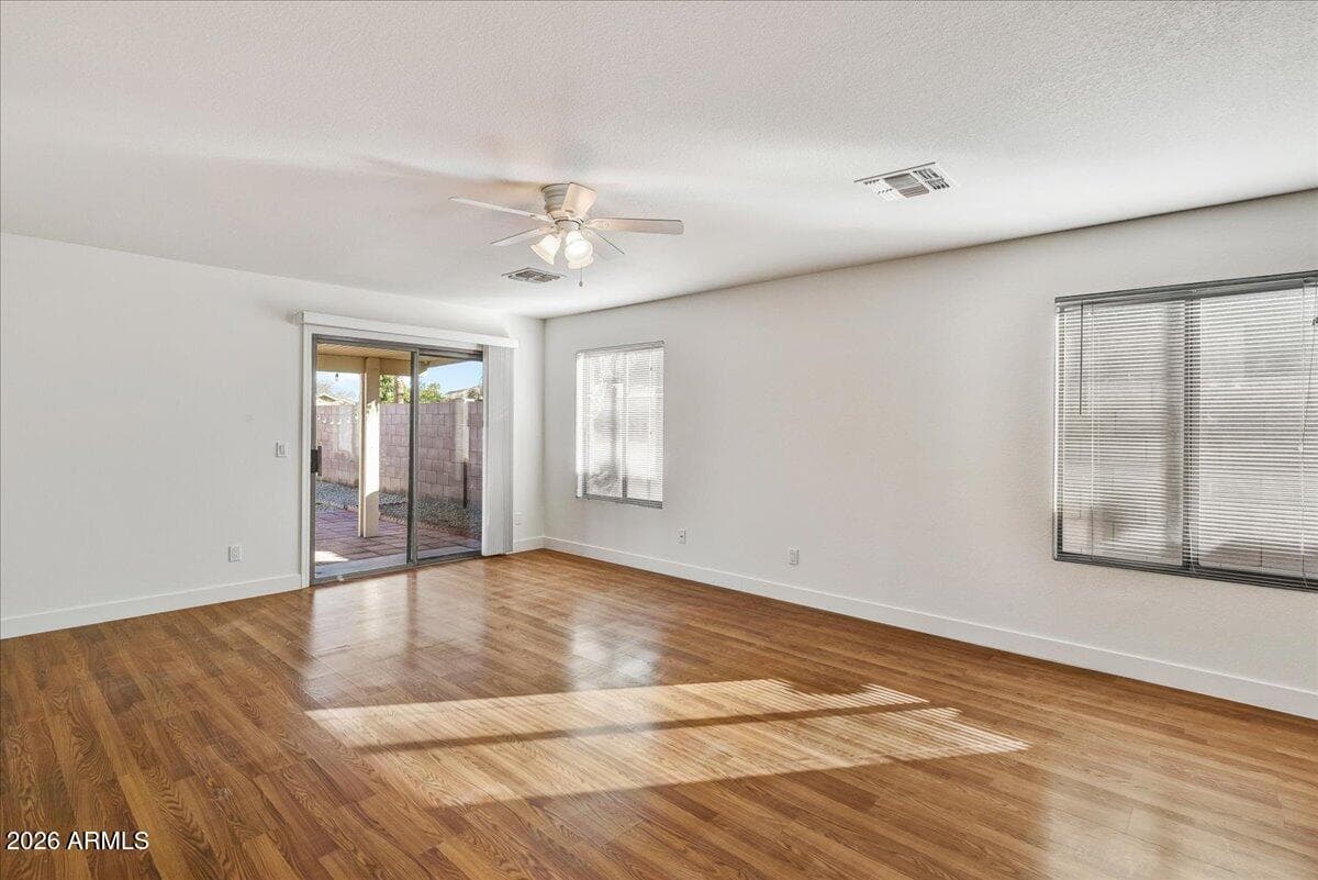 11432 W Sheridan St — photo 2