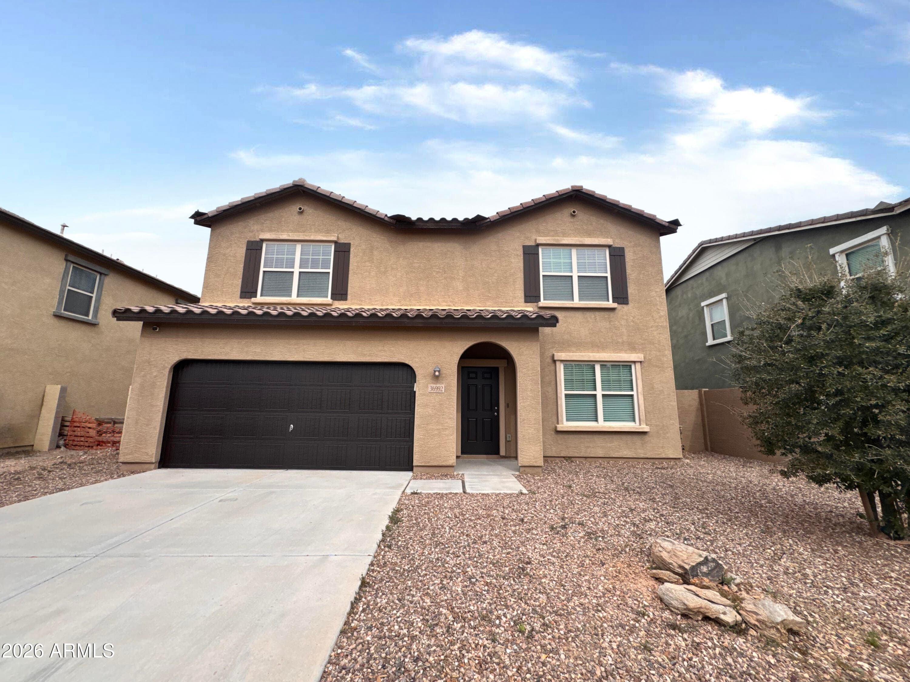 36992 W Capri Ave — photo 1