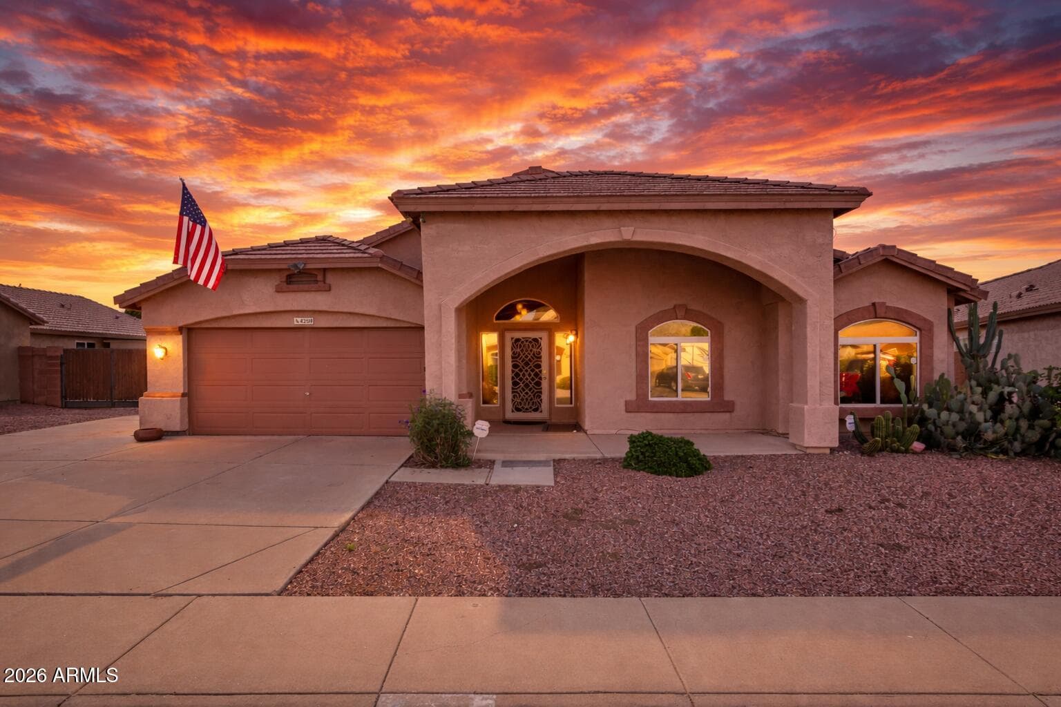 4209 W Wahalla Ln — photo 2