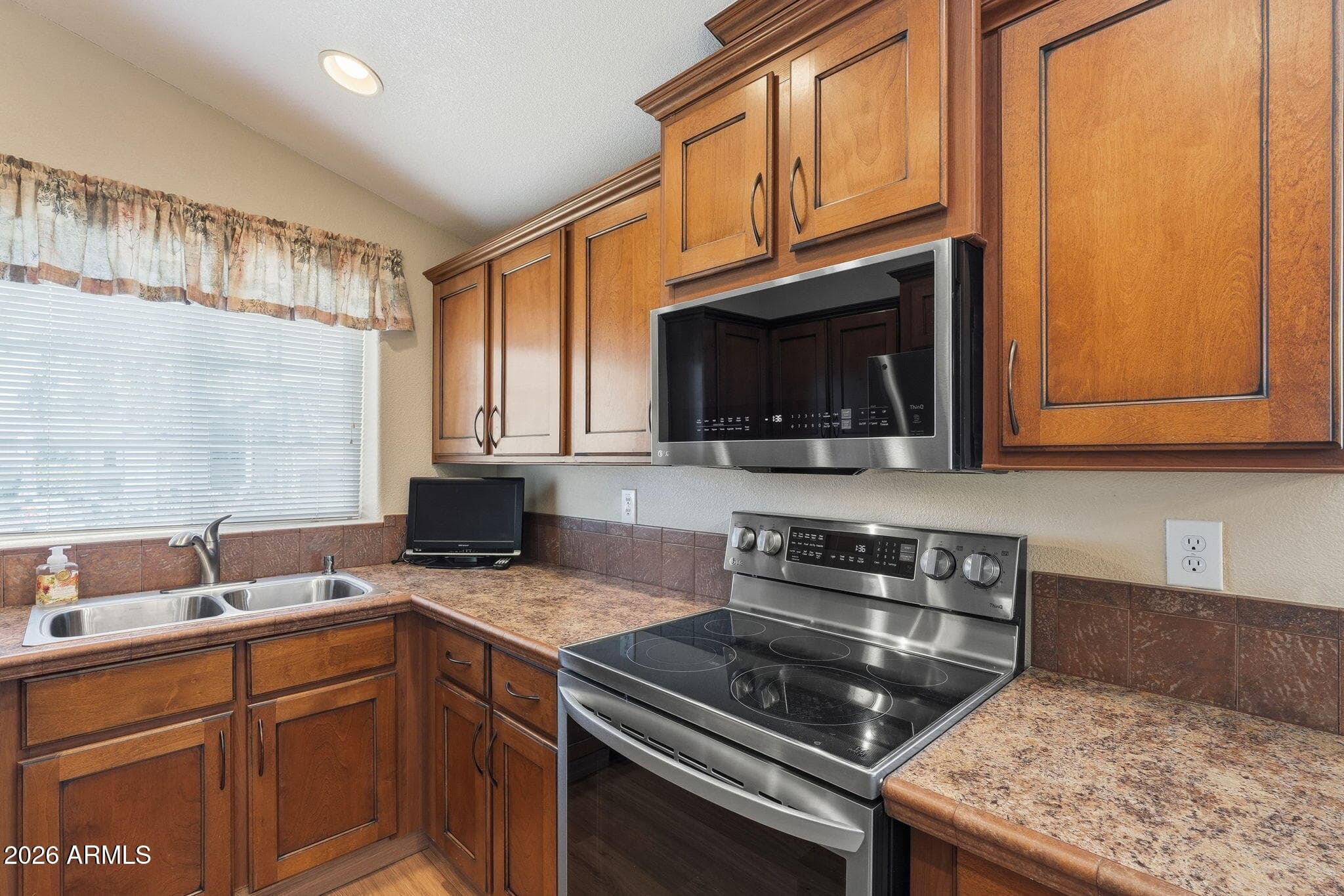 11201 N EL MIRAGE RD - Photo 5