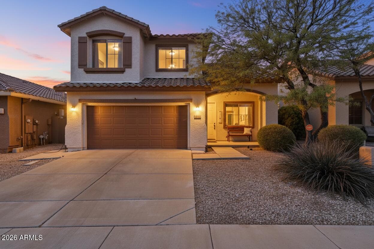 1724 W Hemingway Ln — photo 1