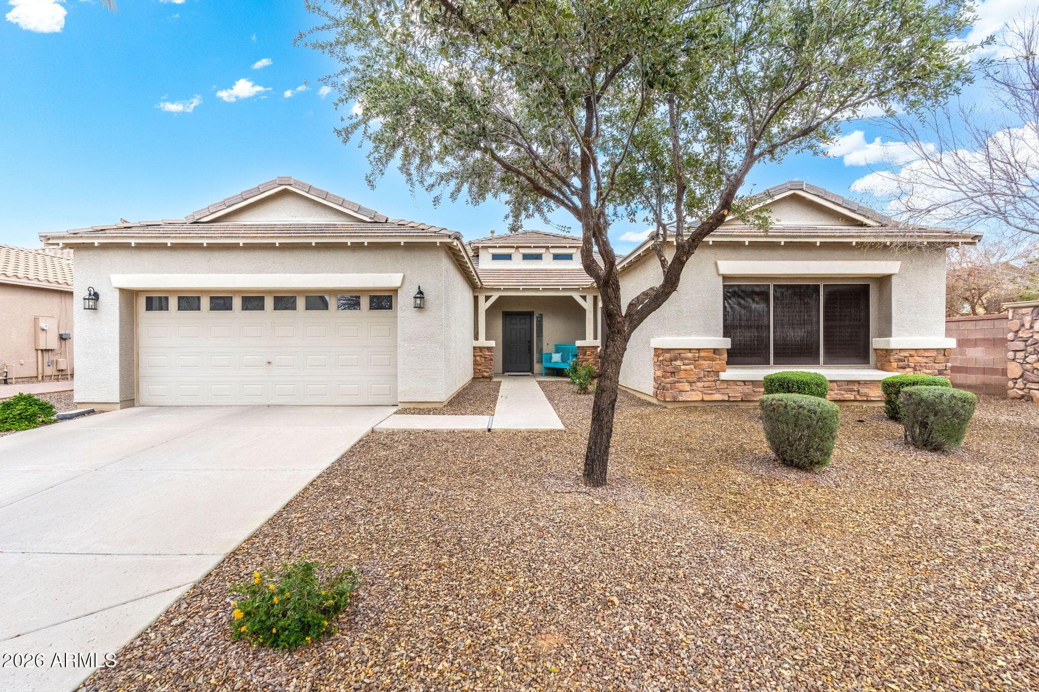 2940 E Eleana Ln — photo 1