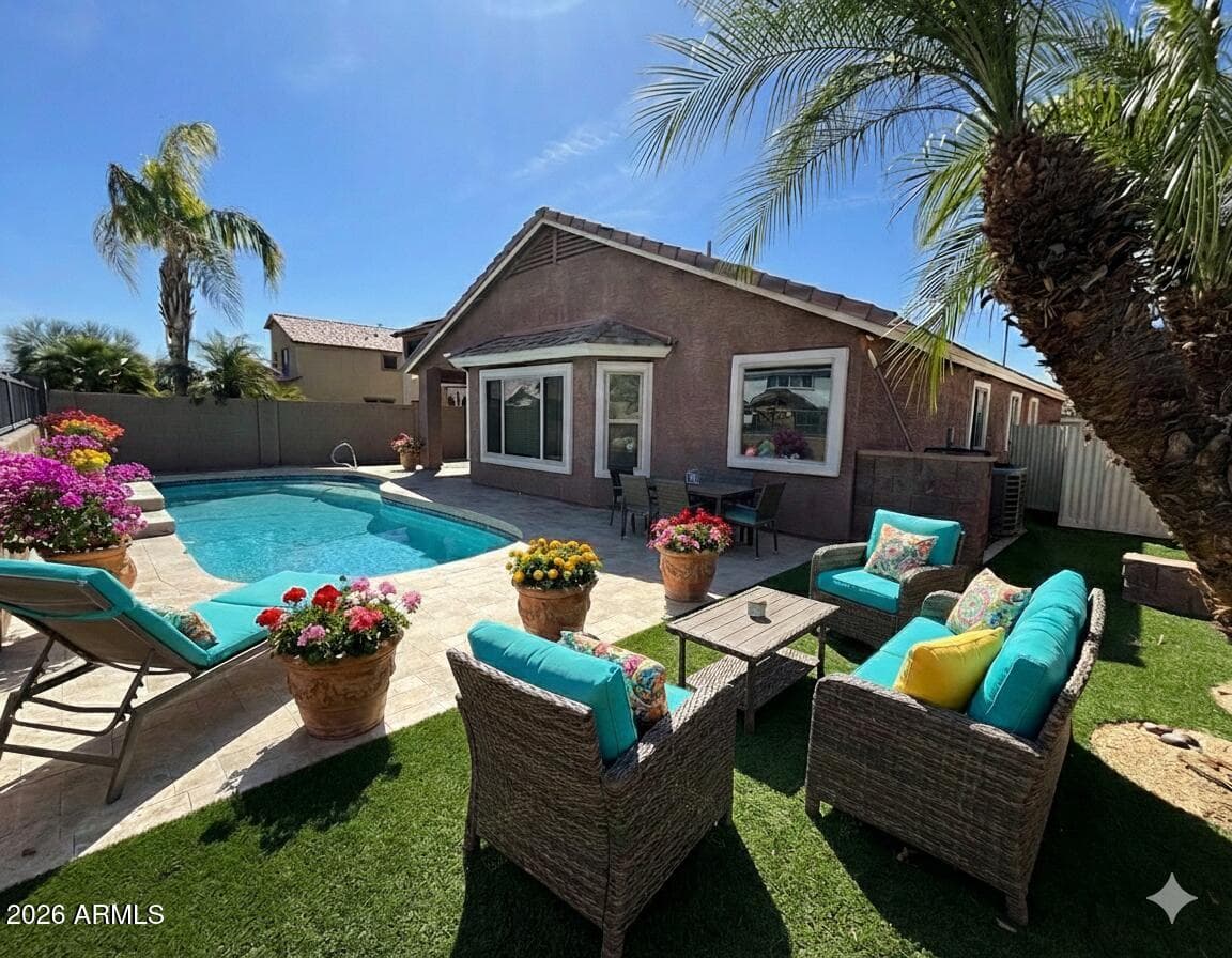 3352 E Wildhorse Dr — photo 1