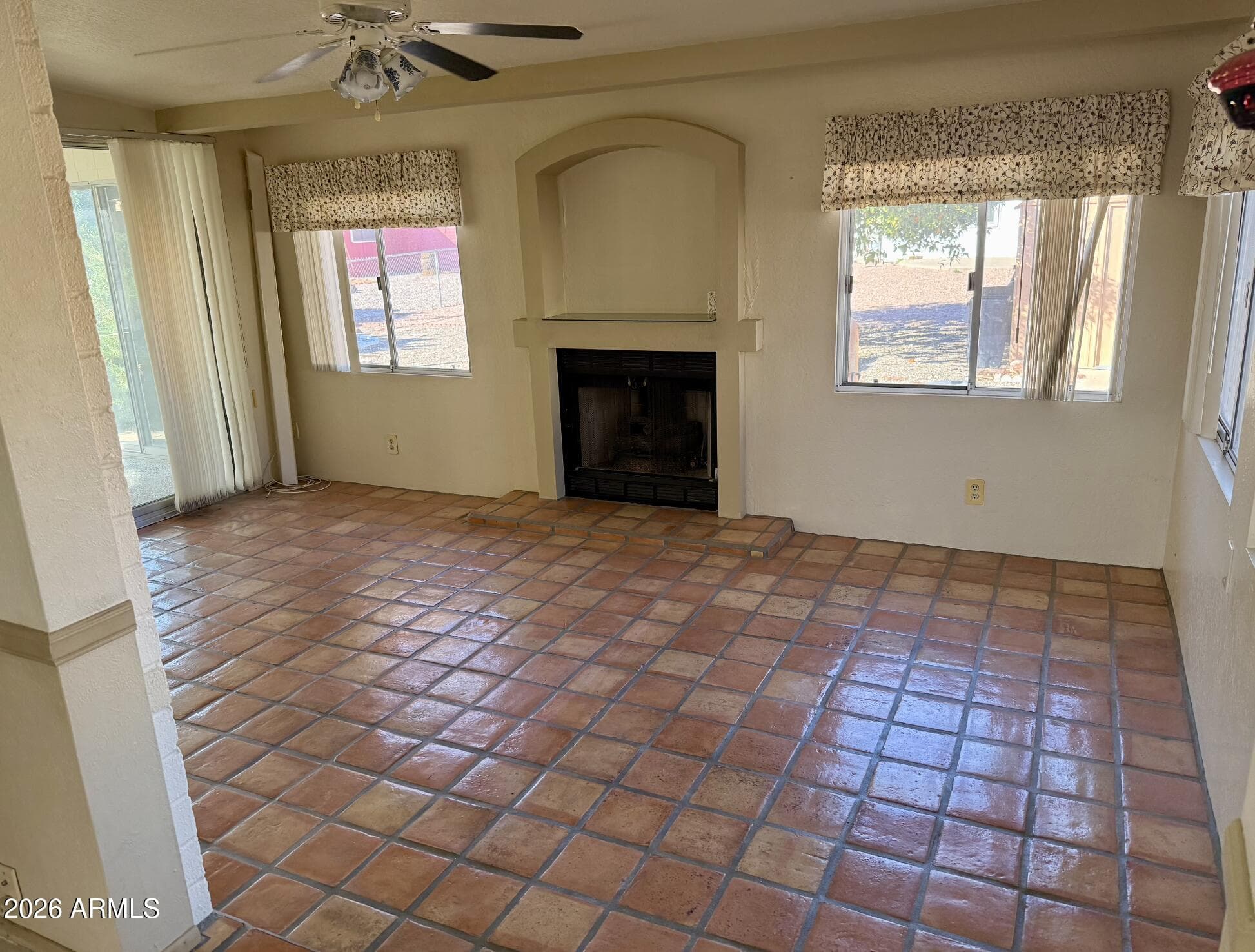 5822 E Duncan St — photo 1