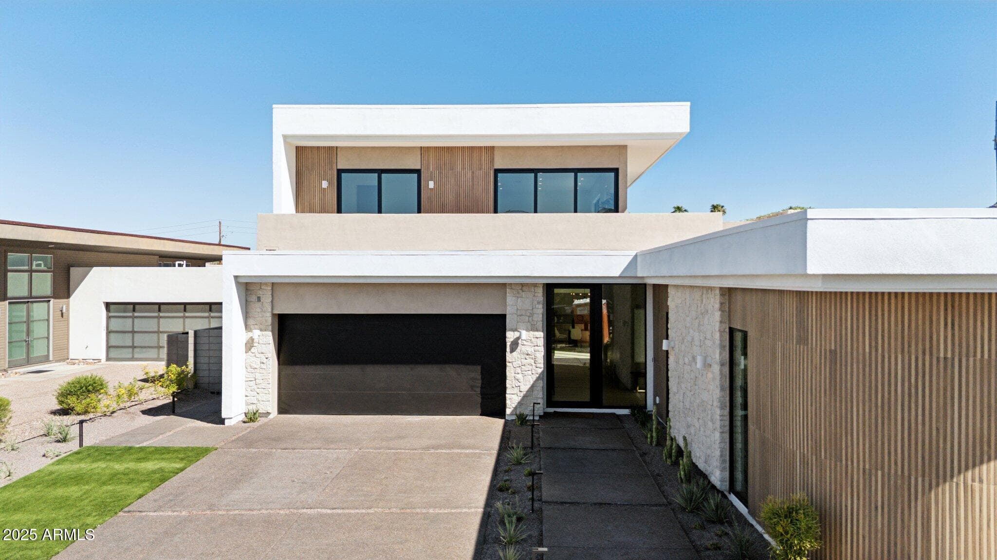 1830 E Palmaire Ave — photo 55