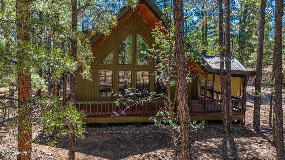 950 Cooper Ln — photo 1