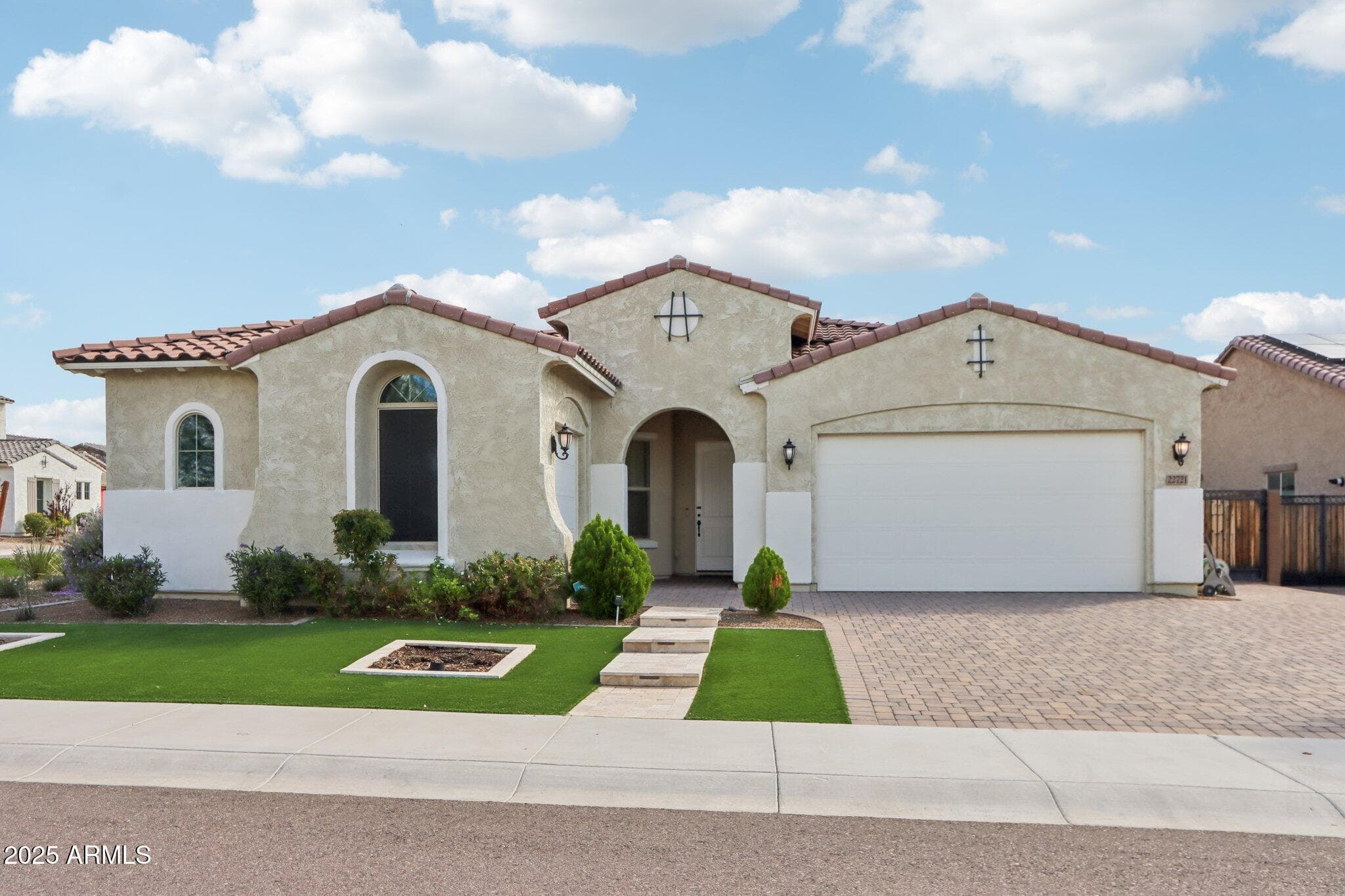 22721 N 34th St — photo 1