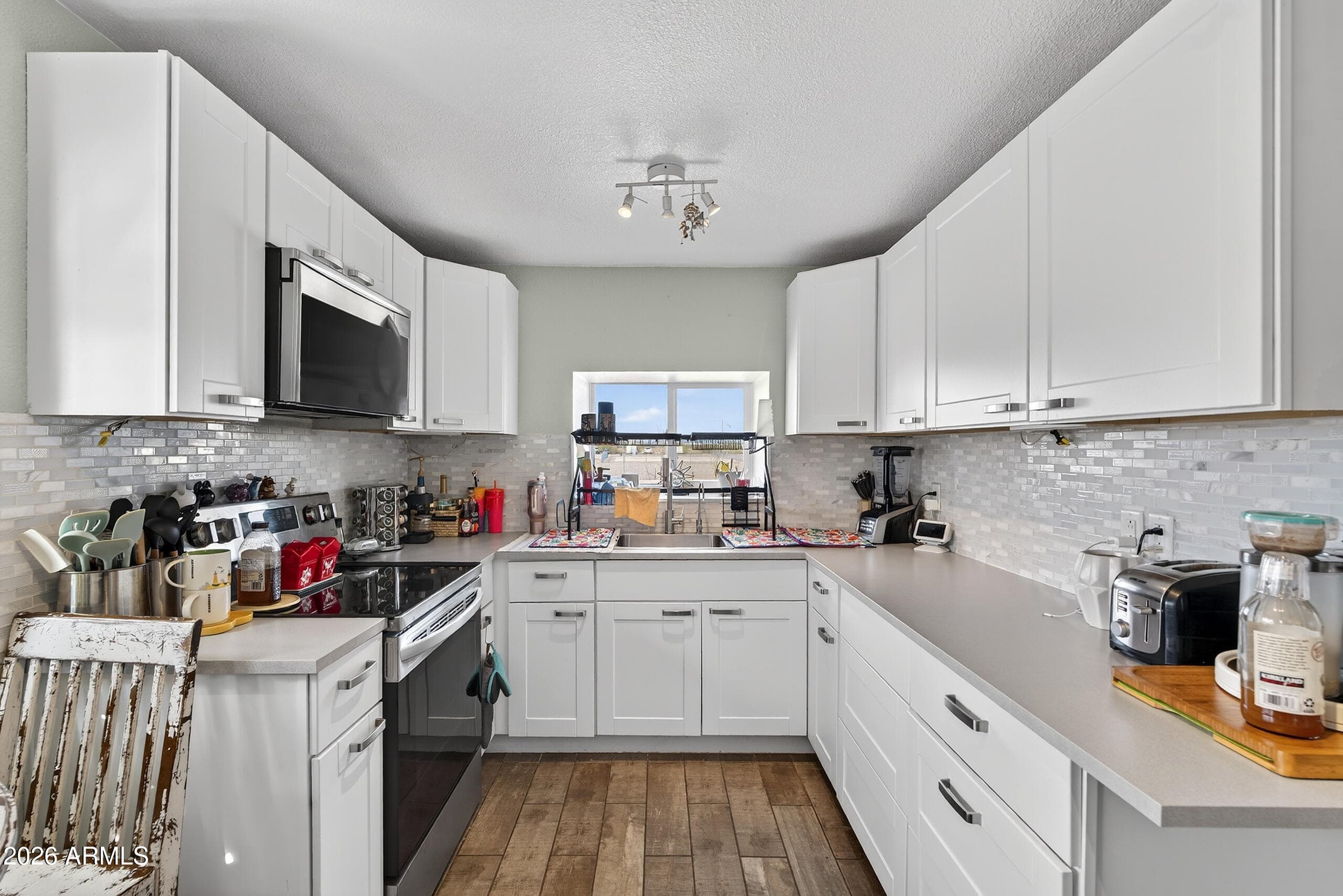 633 N Pinal St — photo 2