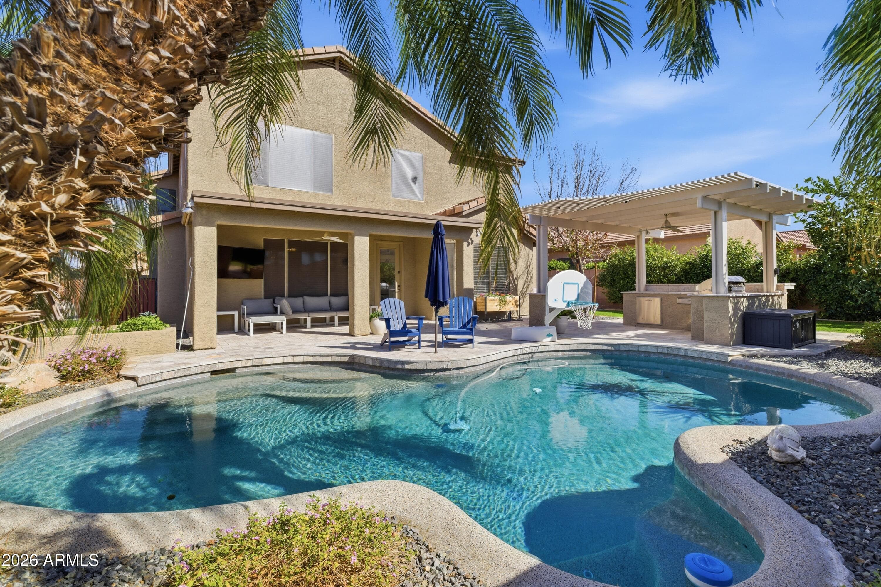 4111 E Molly Ln — photo 2