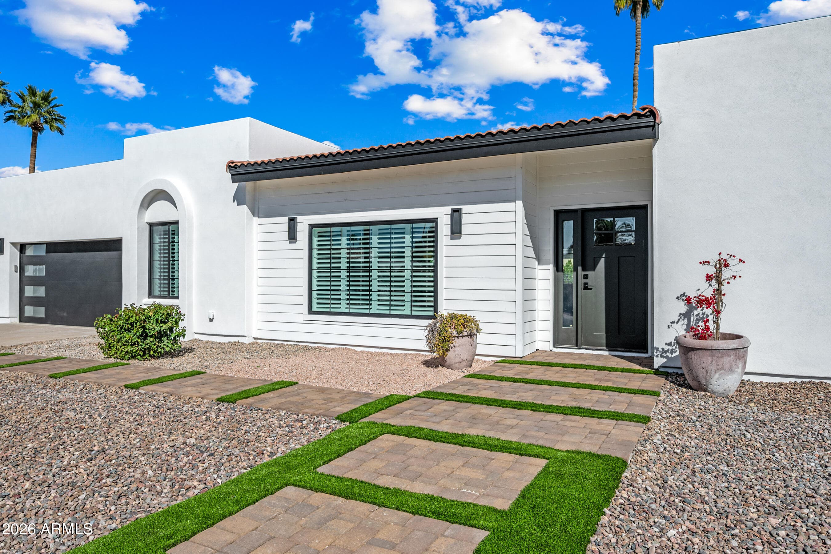 6622 E Voltaire Ave — photo 1