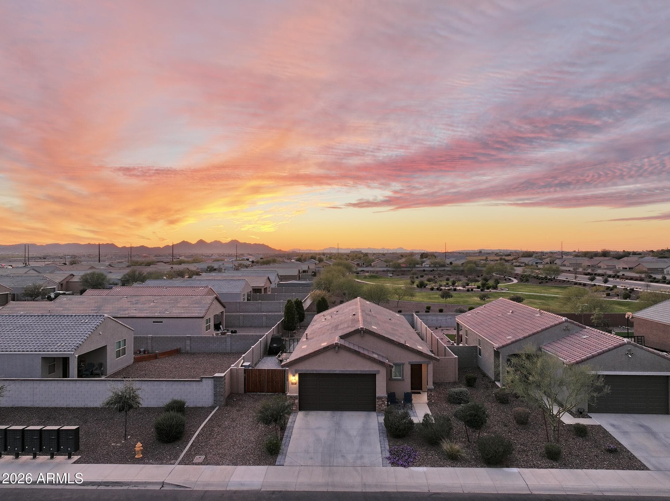 36934 N Sidewinder Dr — photo 2