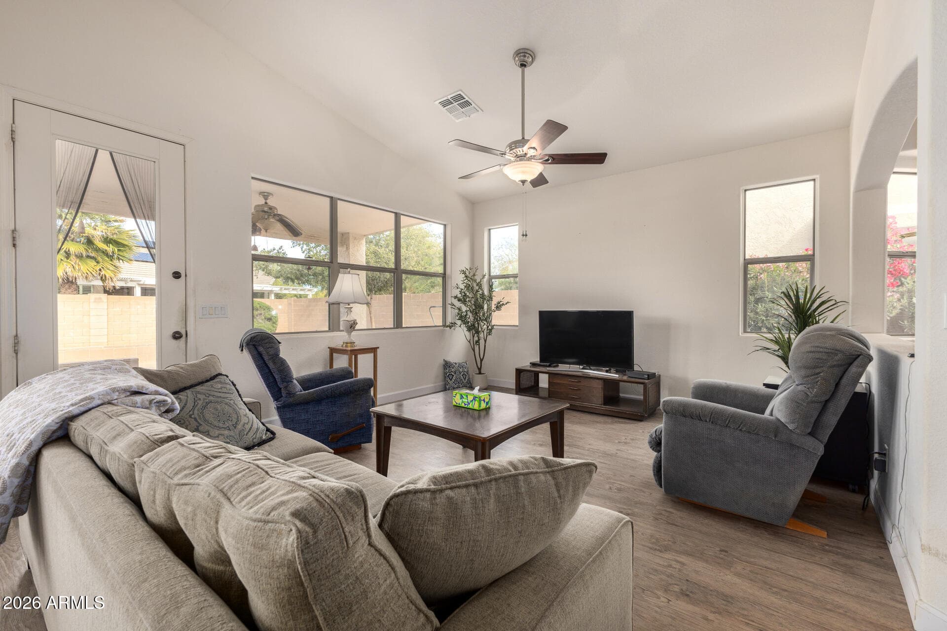 18186 W Continental Parkway — photo 2