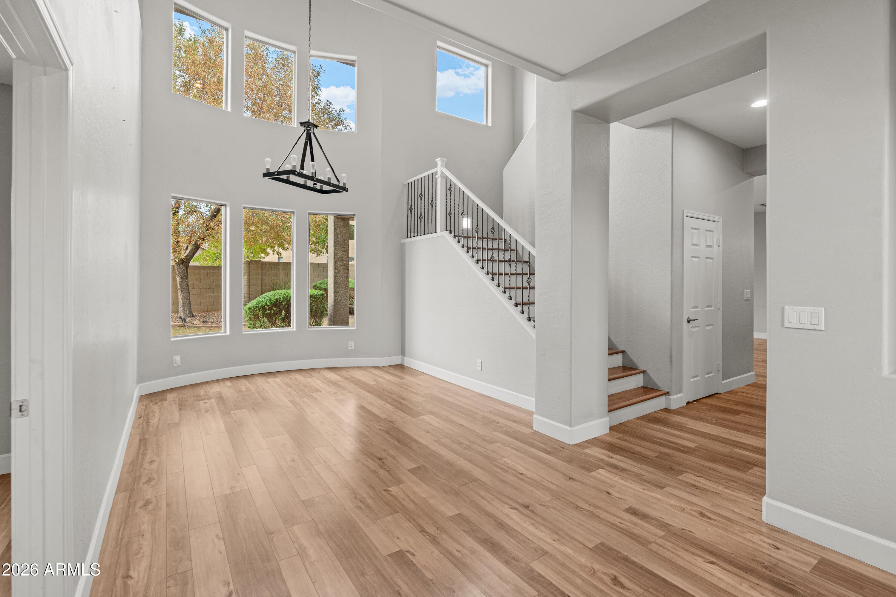 2403 W Kit Carson Ct — photo 2