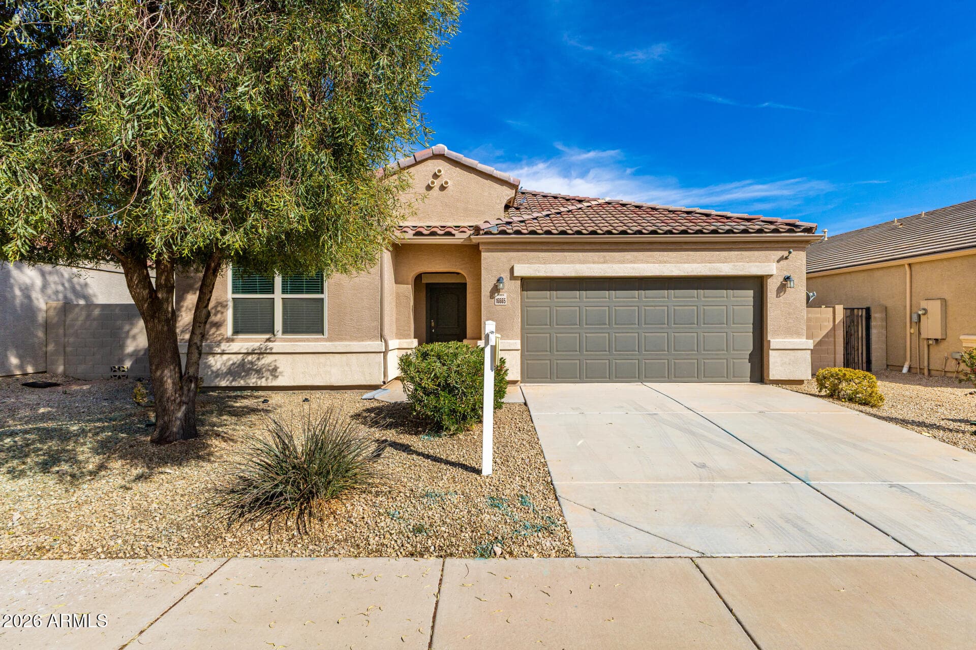 16665 N Luna Dr — photo 1