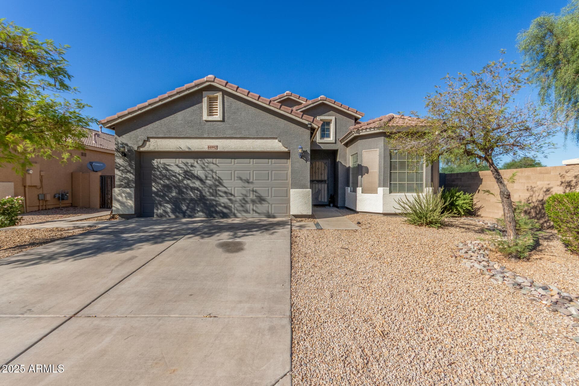 44992 W Paitilla Ln — photo 1
