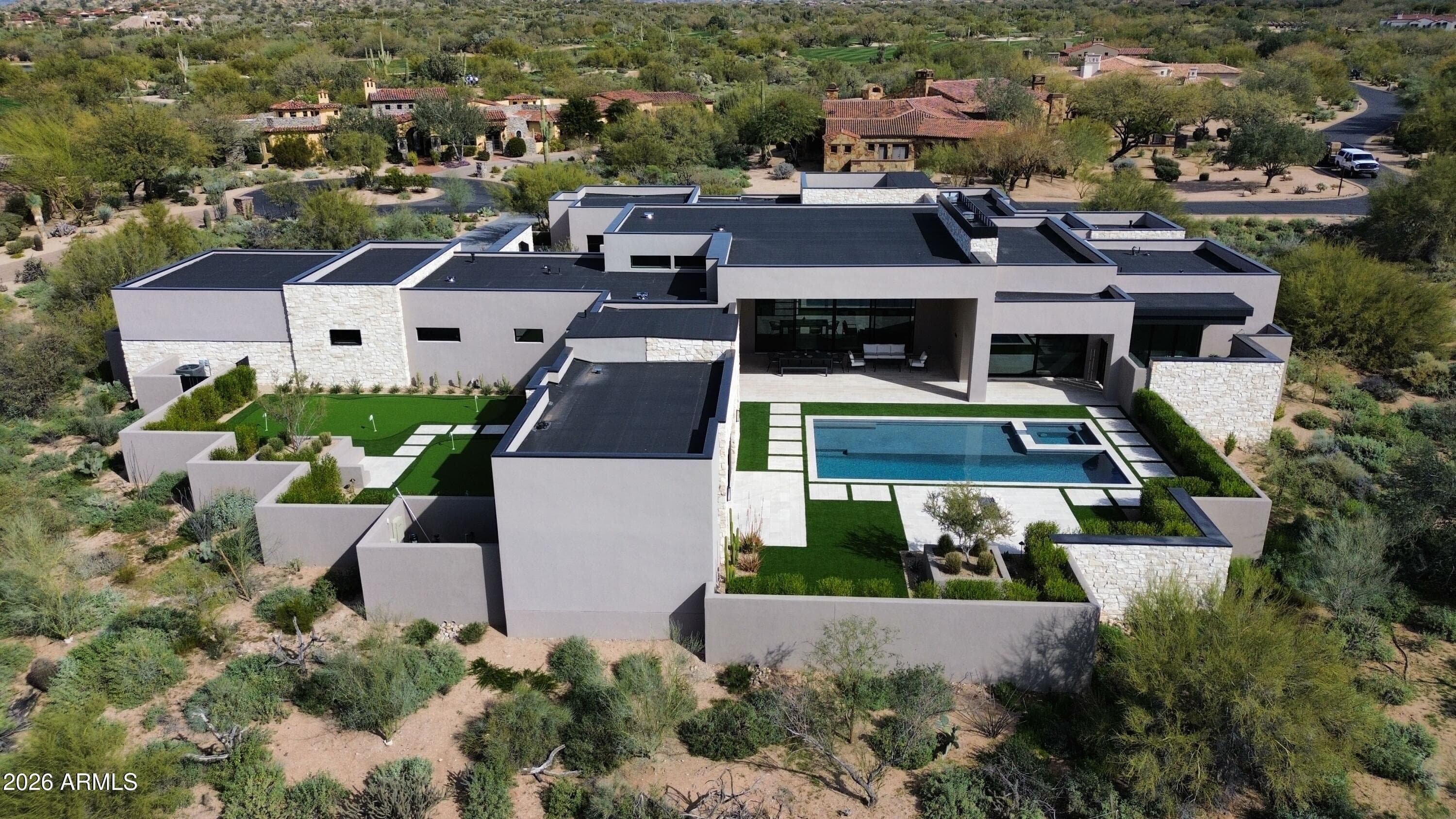 7498 E Whisper Rock Trail — photo 2