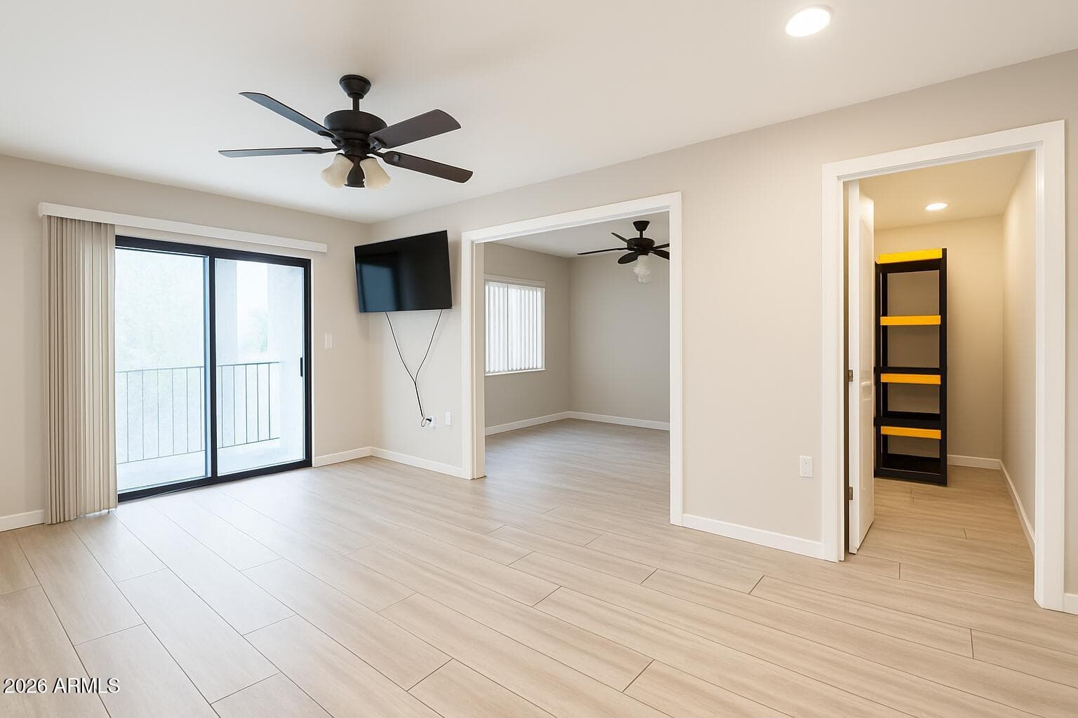 3033 E Devonshire Ave 1009 — photo 1