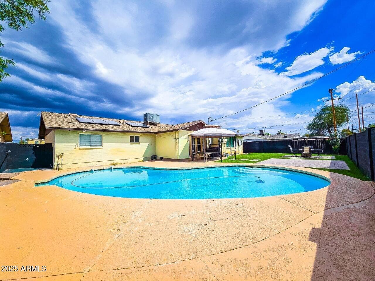 3701 W Echo Ln — photo 2