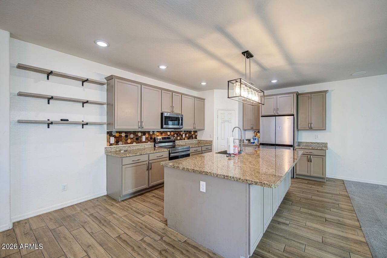 11971 W Polk St — photo 2