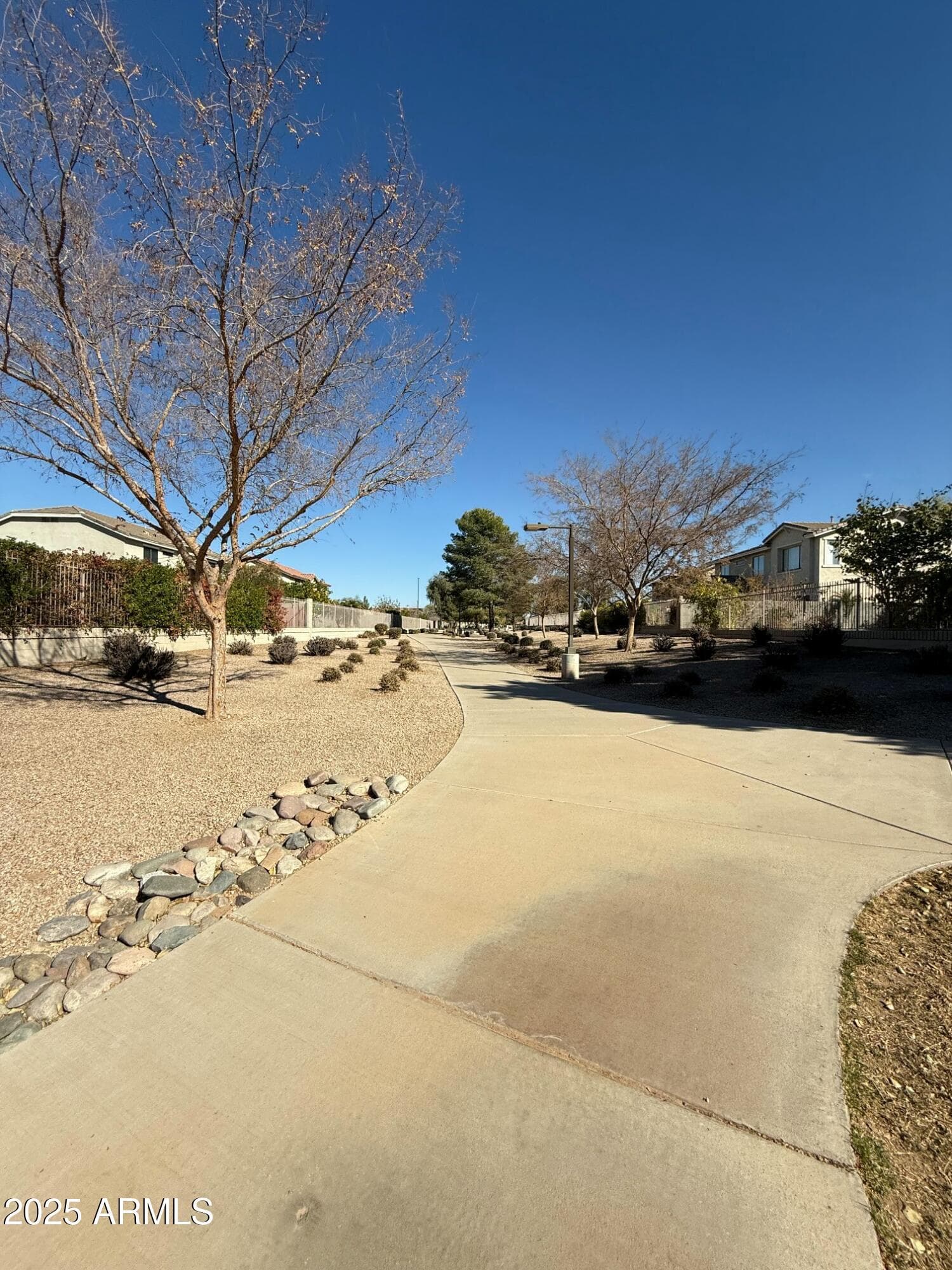 1236 E Nightingale Ln — photo 45