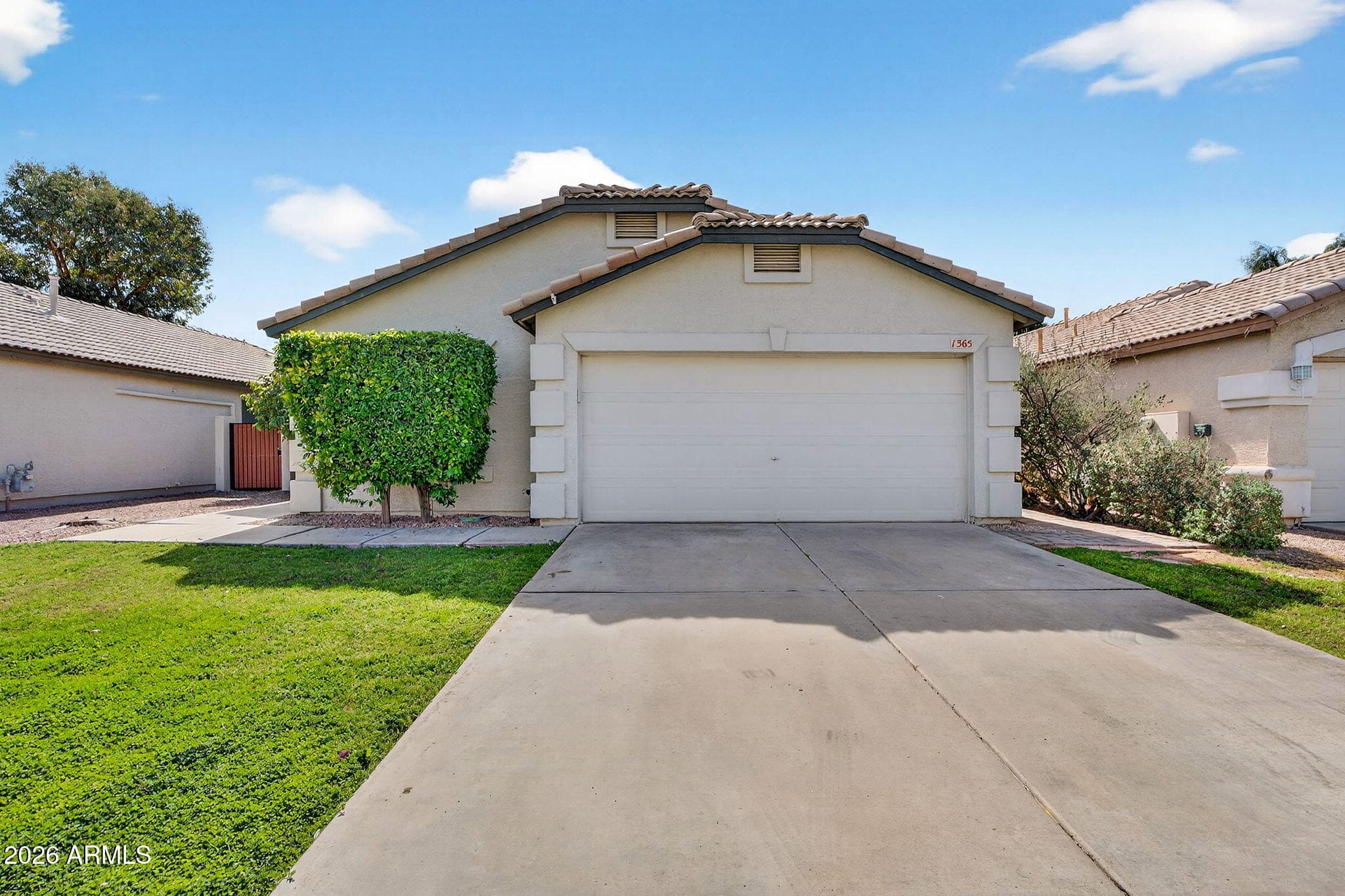 1365 W Vaughn W Ave — photo 1
