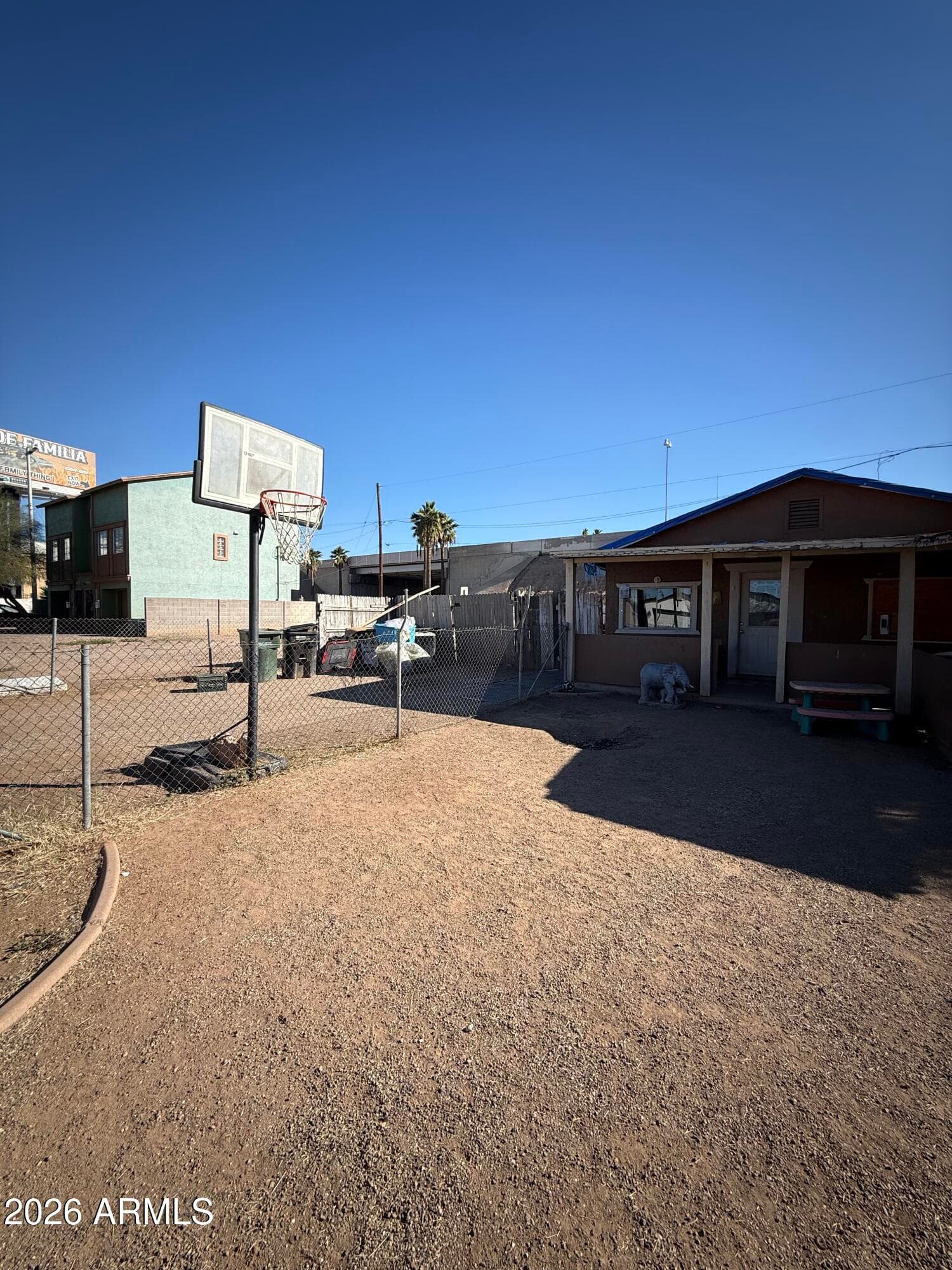 1109 W APACHE ST - Photo 3