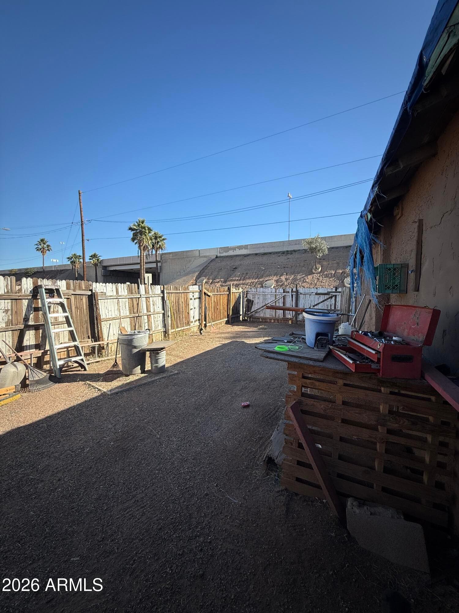 1109 W APACHE ST - Photo 4