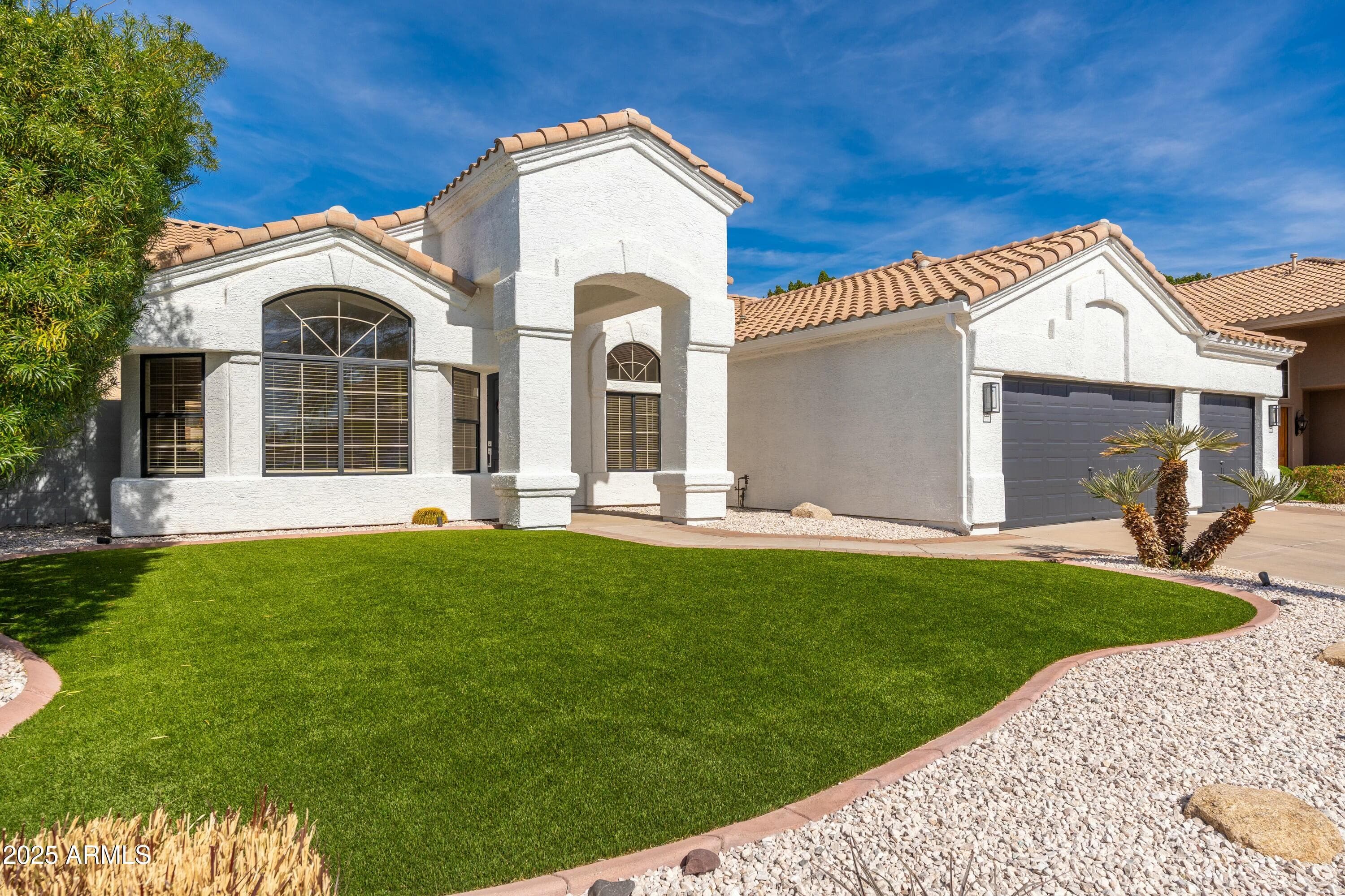 5456 E Woodridge Dr — photo 2