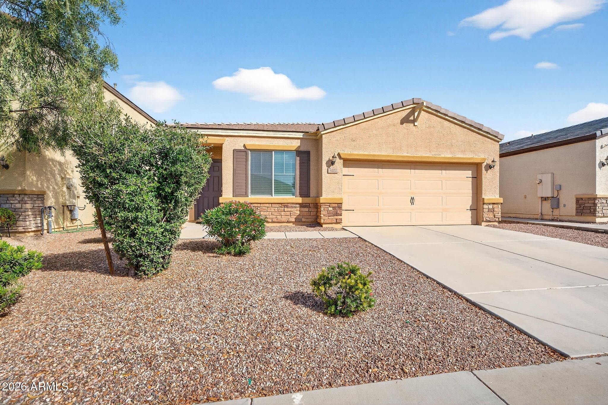 8222 W Wood Ln — photo 2