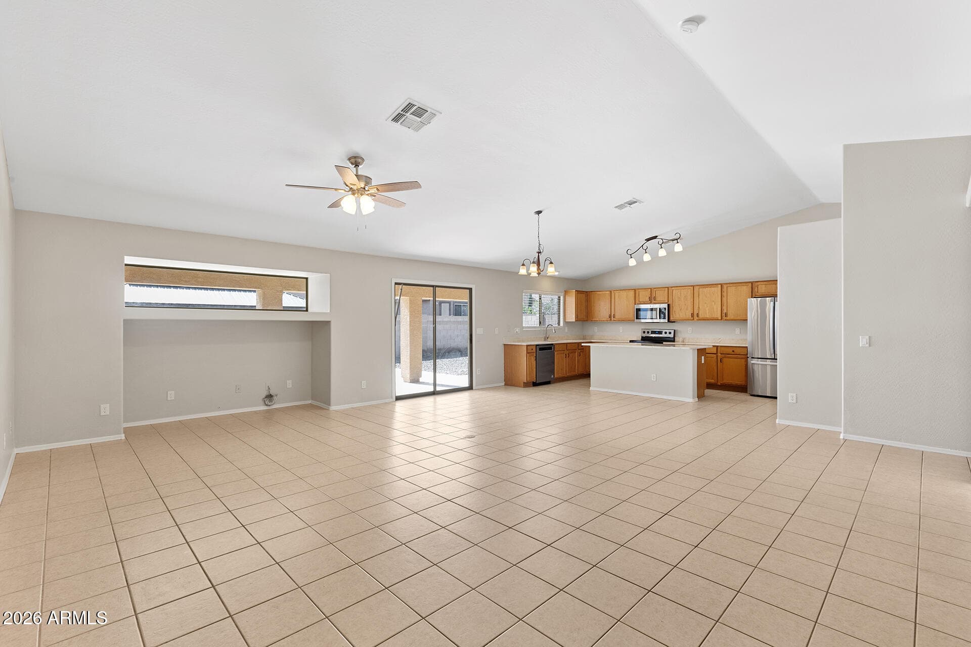 15281 W Hearn Rd — photo 2