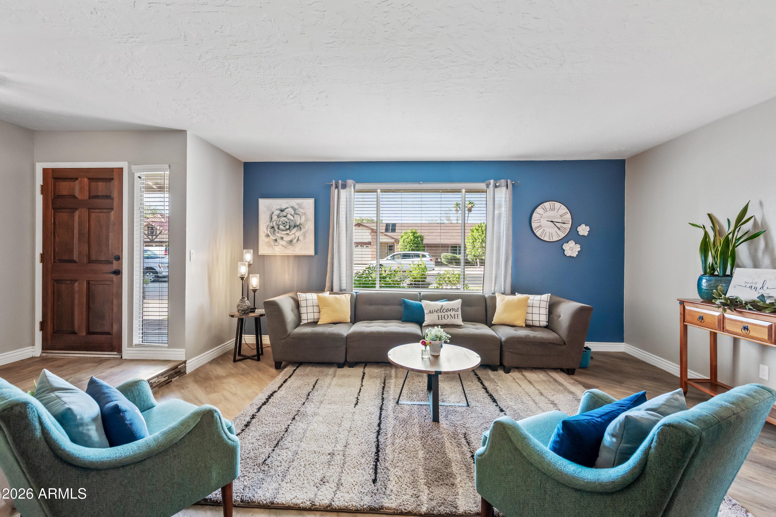 1105 W Meseto Ave — photo 2