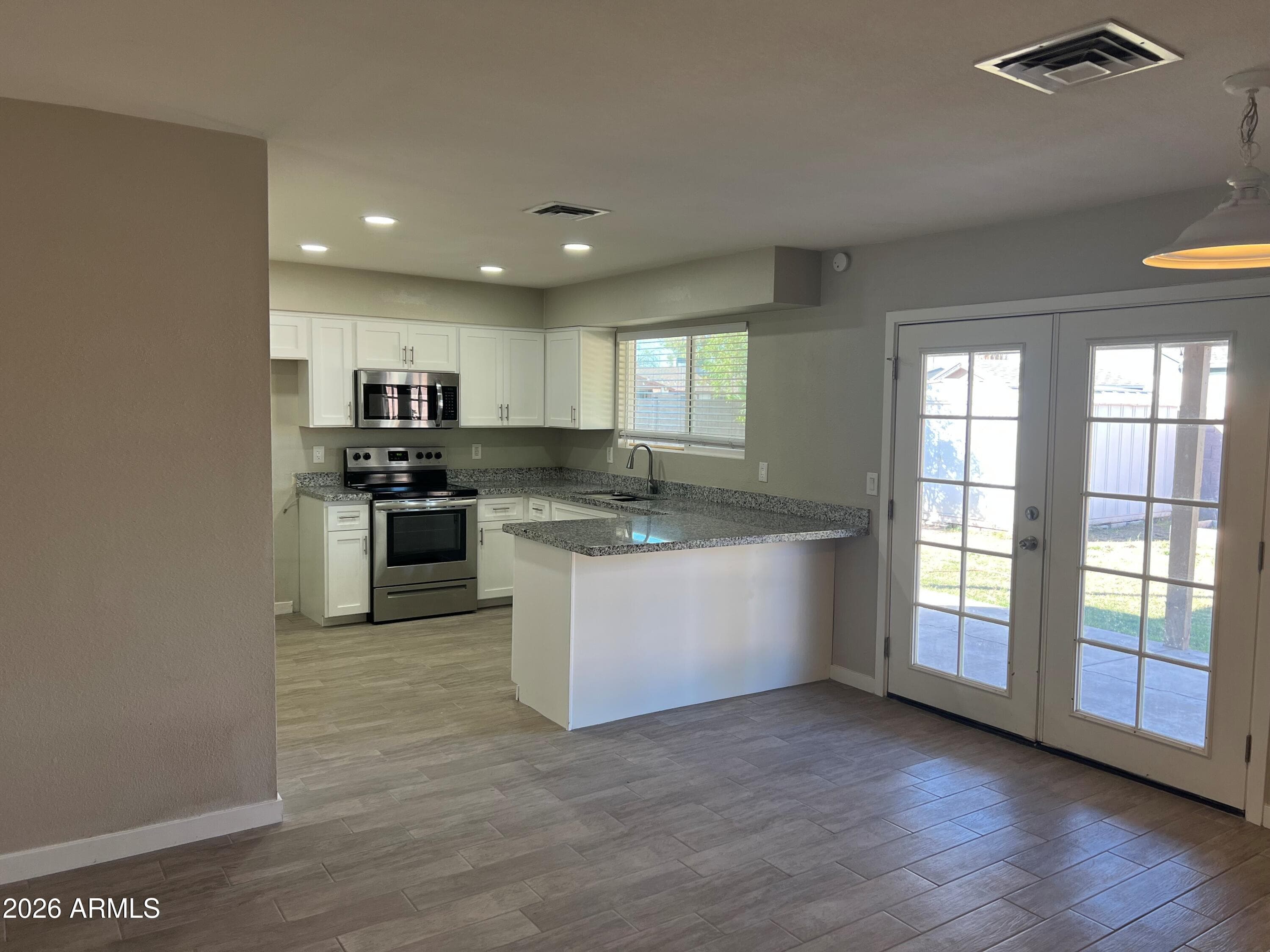 3306 N MORINO ST - Photo 2