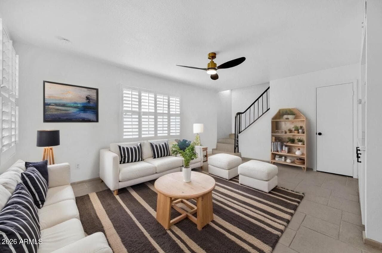 8017 E GLENROSA AVE - Photo 1