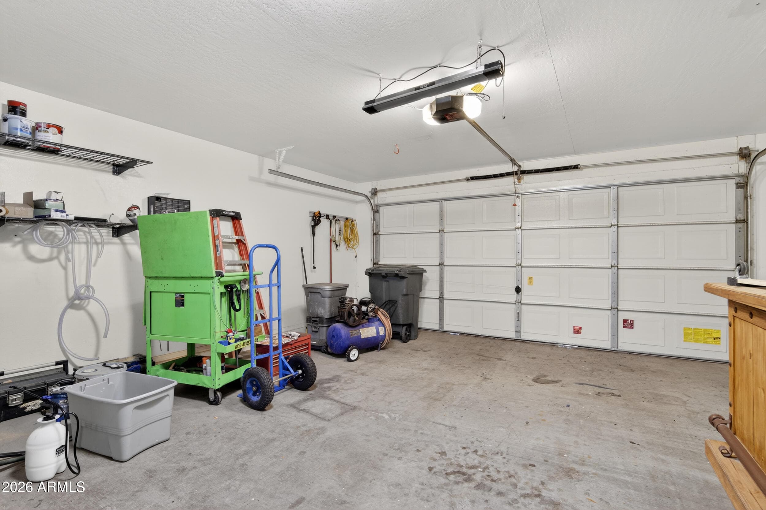 1624 E Cardinal Dr — photo 43