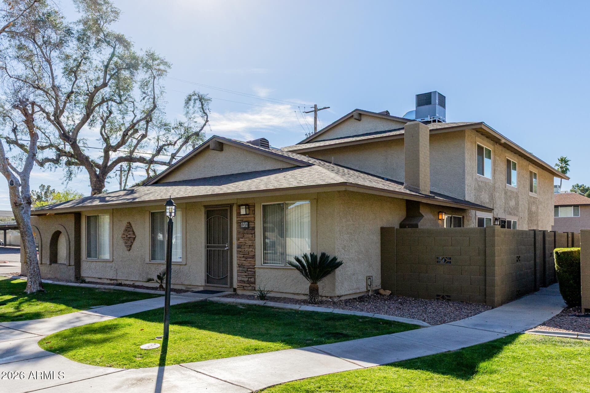 1204 N 85th Pl — photo 2