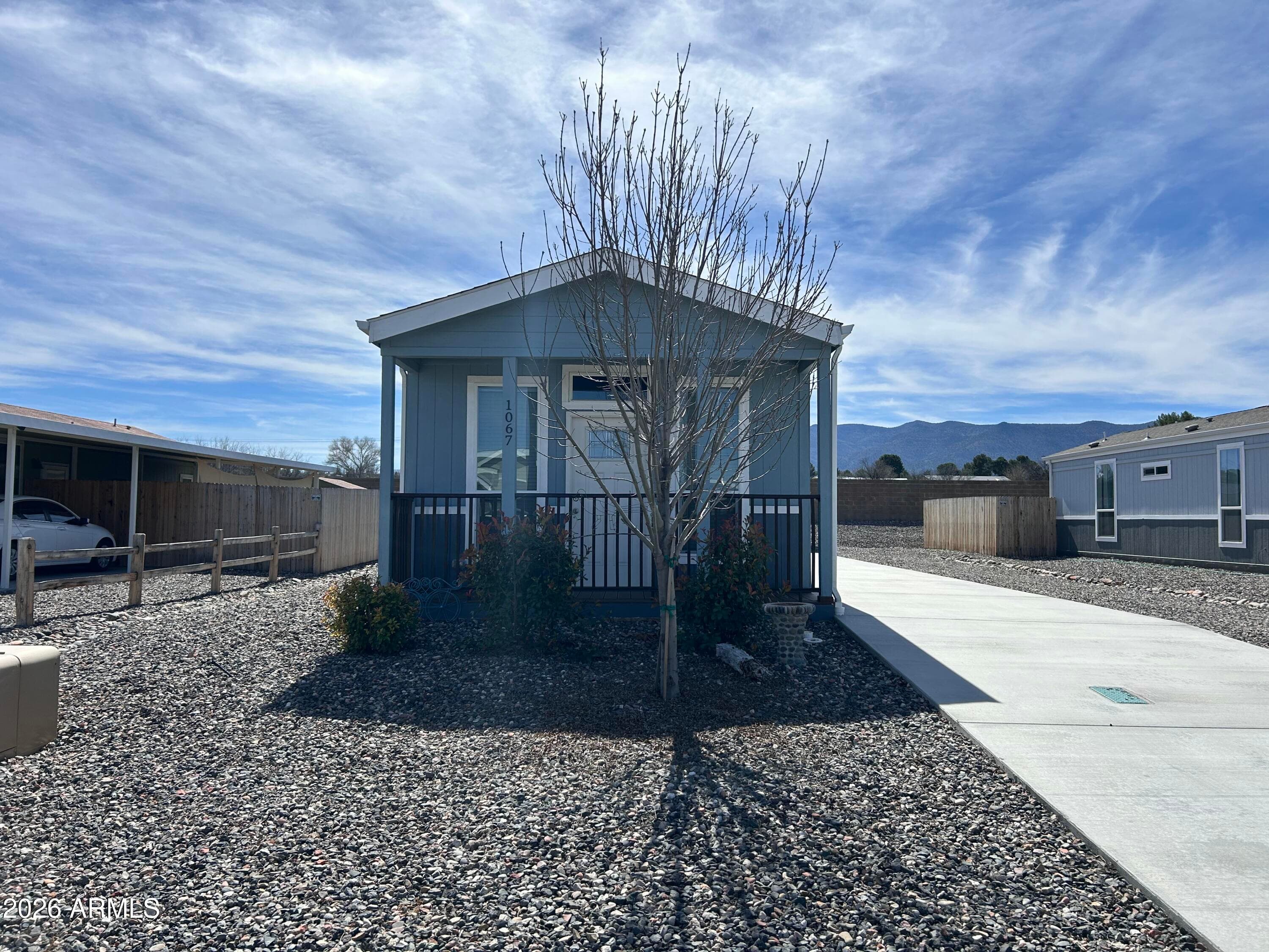 1067 W Thorton Rd — photo 1