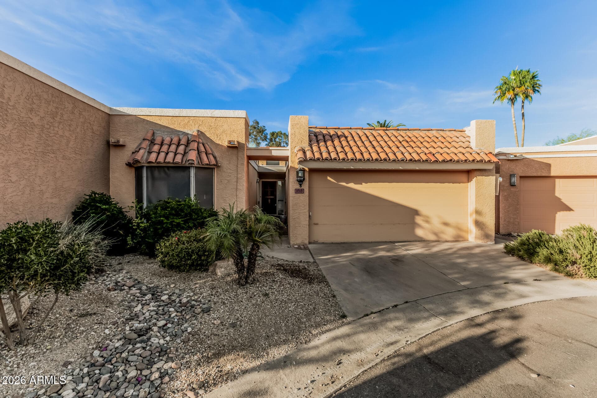 1010 E Becker Ln — photo 1