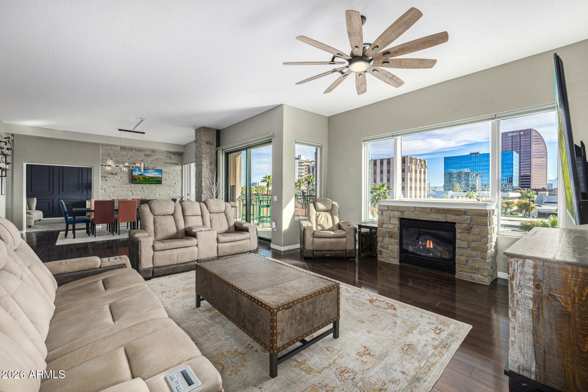 16 W Encanto Blvd 408 — photo 1