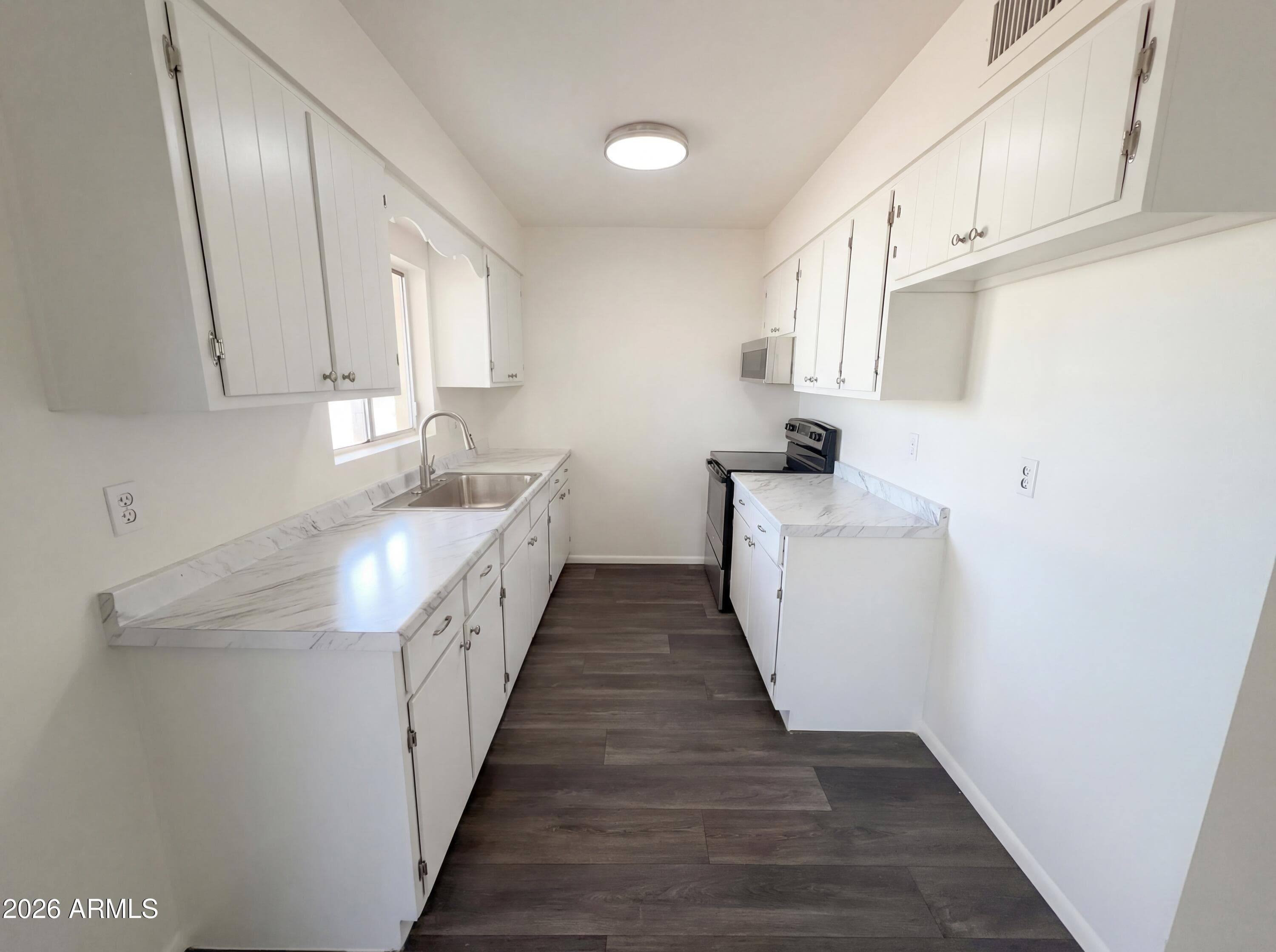 4150 W Medlock Dr — photo 2