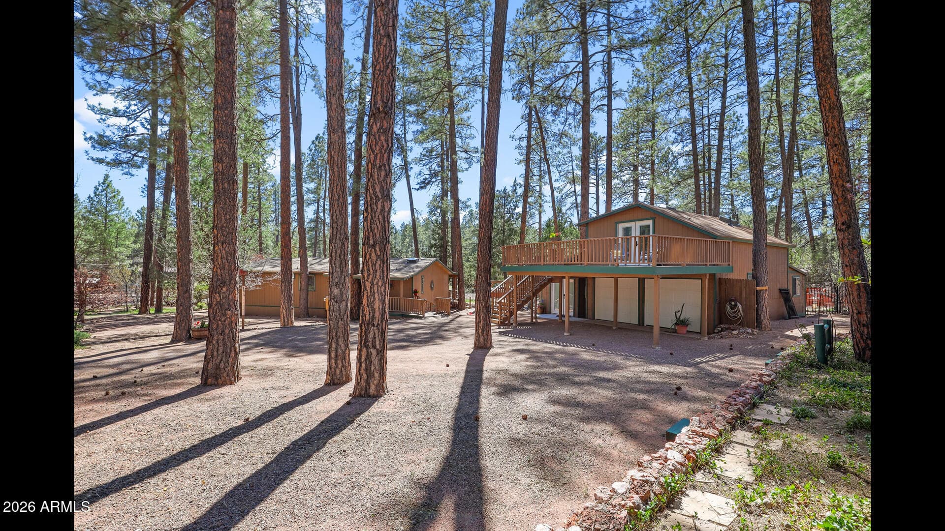 512 W Standage Dr — photo 2