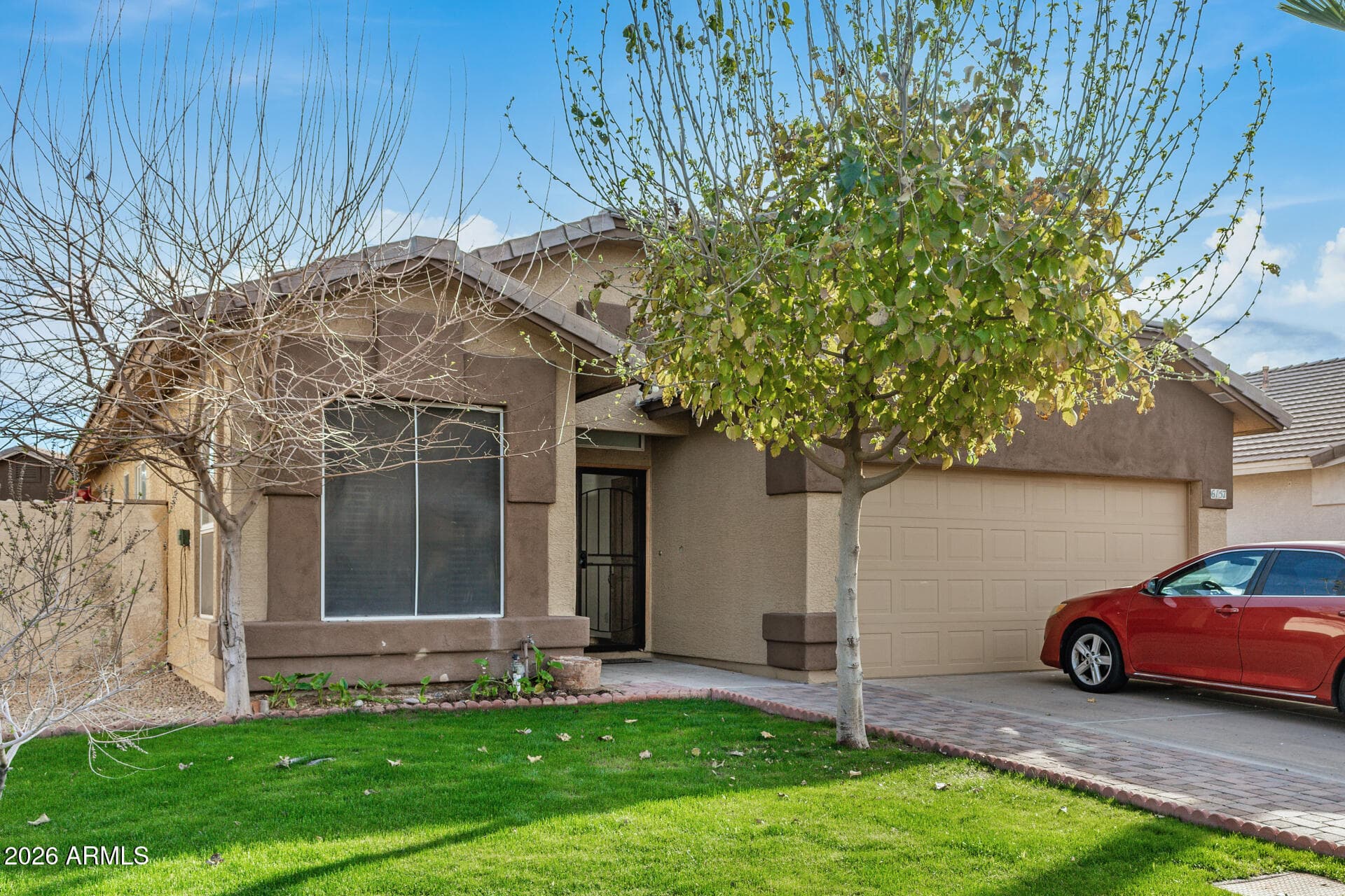 6157 W Echo Ln — photo 1