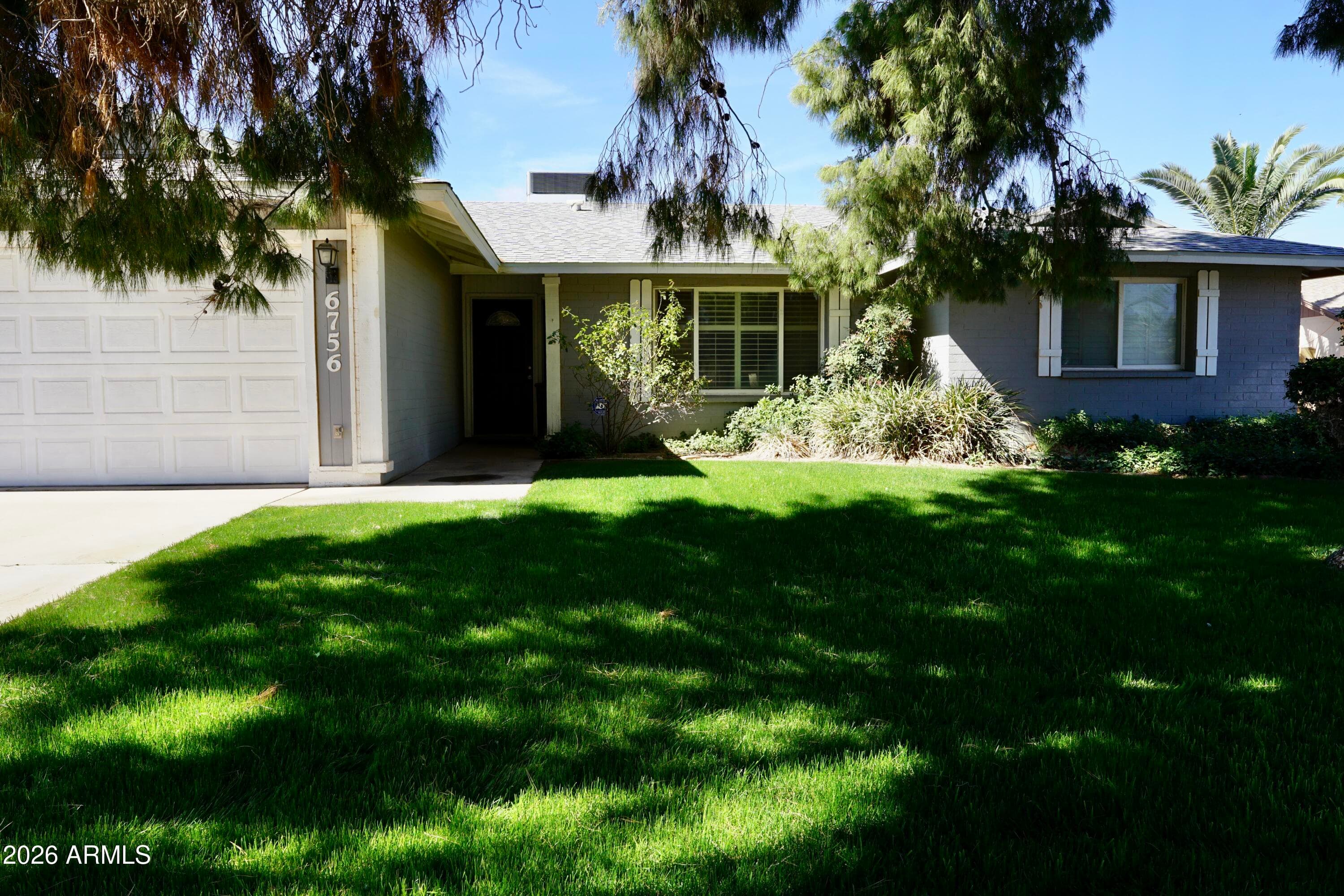 6756 S Oak St — photo 2